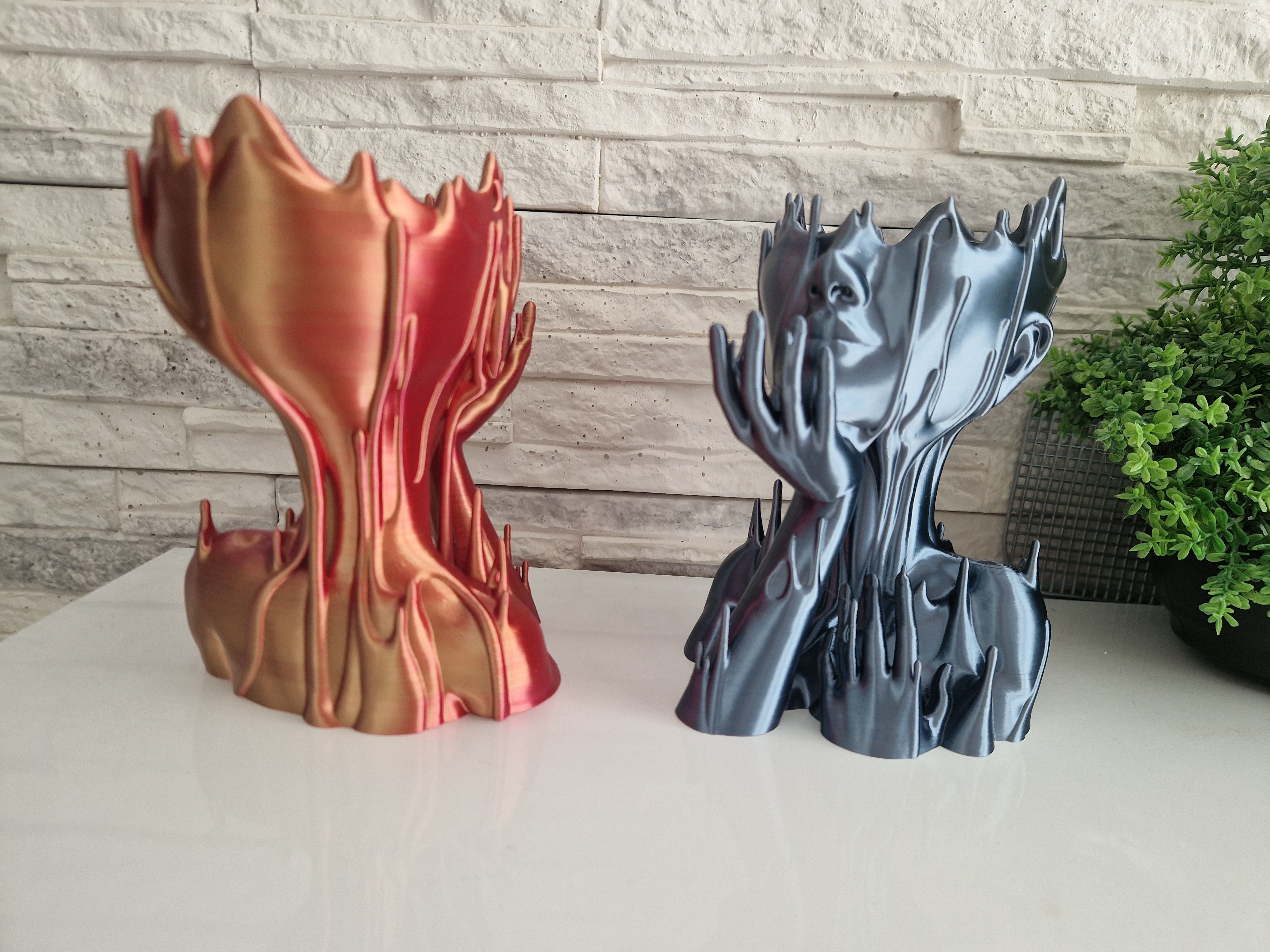Melted Girl Vase 3D print model_1