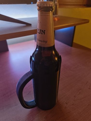 Revolutionary Beer Bottle Holder 3D model