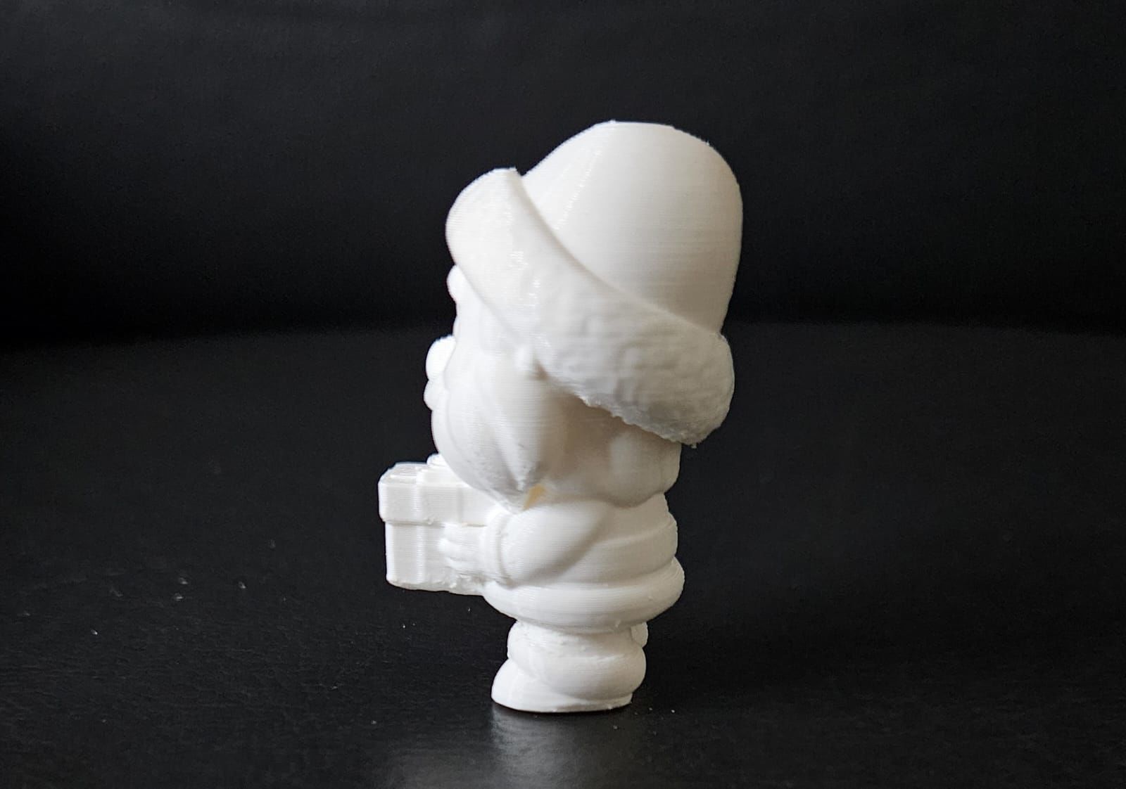 Santa Claus with Present 3D print model_12