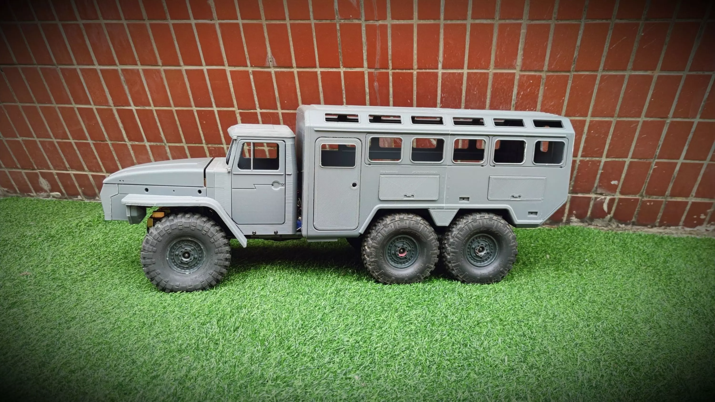 Crawler 4320 6x6 Expedition Cab - 1-10 RC body attachment 3D print model_0