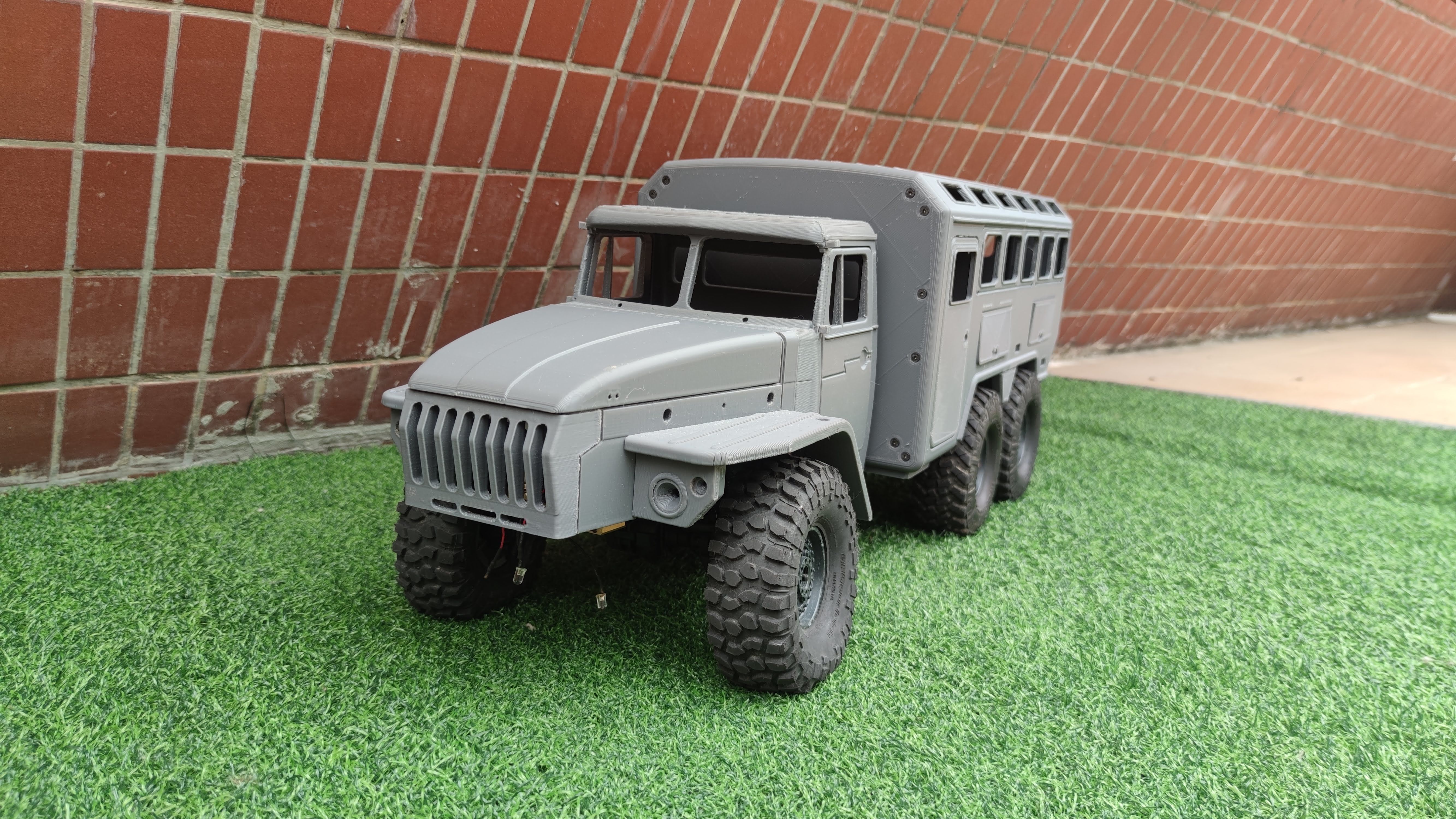 Crawler 4320 6x6 Expedition Cab - 1-10 RC body attachment 3D print model_2
