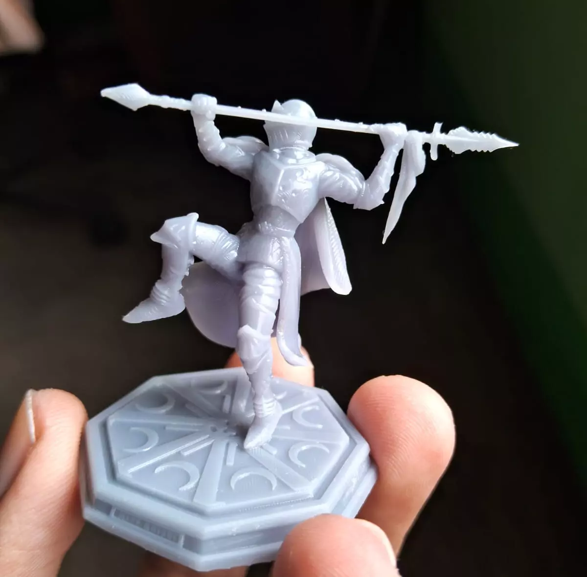 Hive Knight -3D Printable Miniature Presupported 3D print model_15