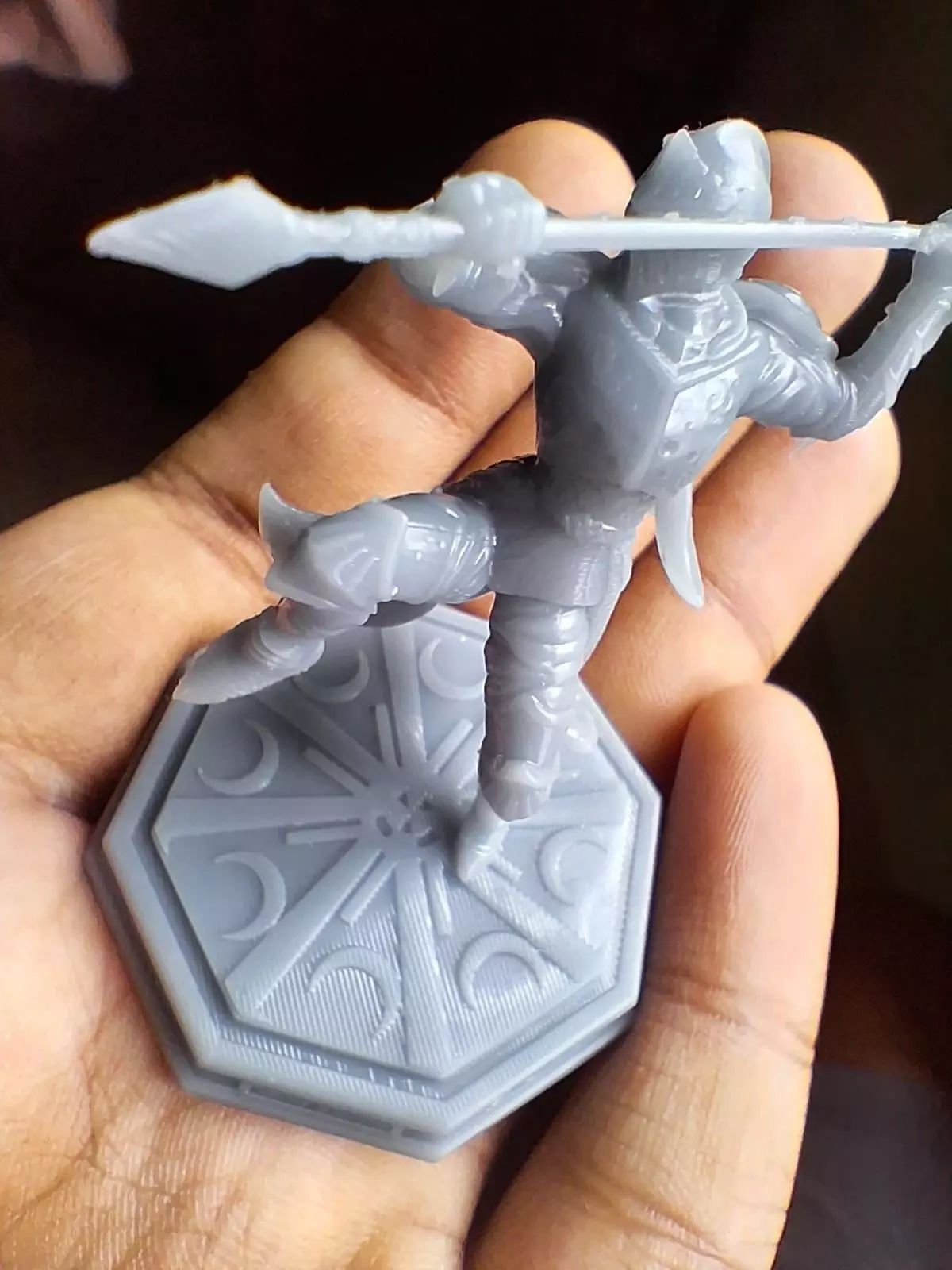 Hive Knight -3D Printable Miniature Presupported 3D print model_5