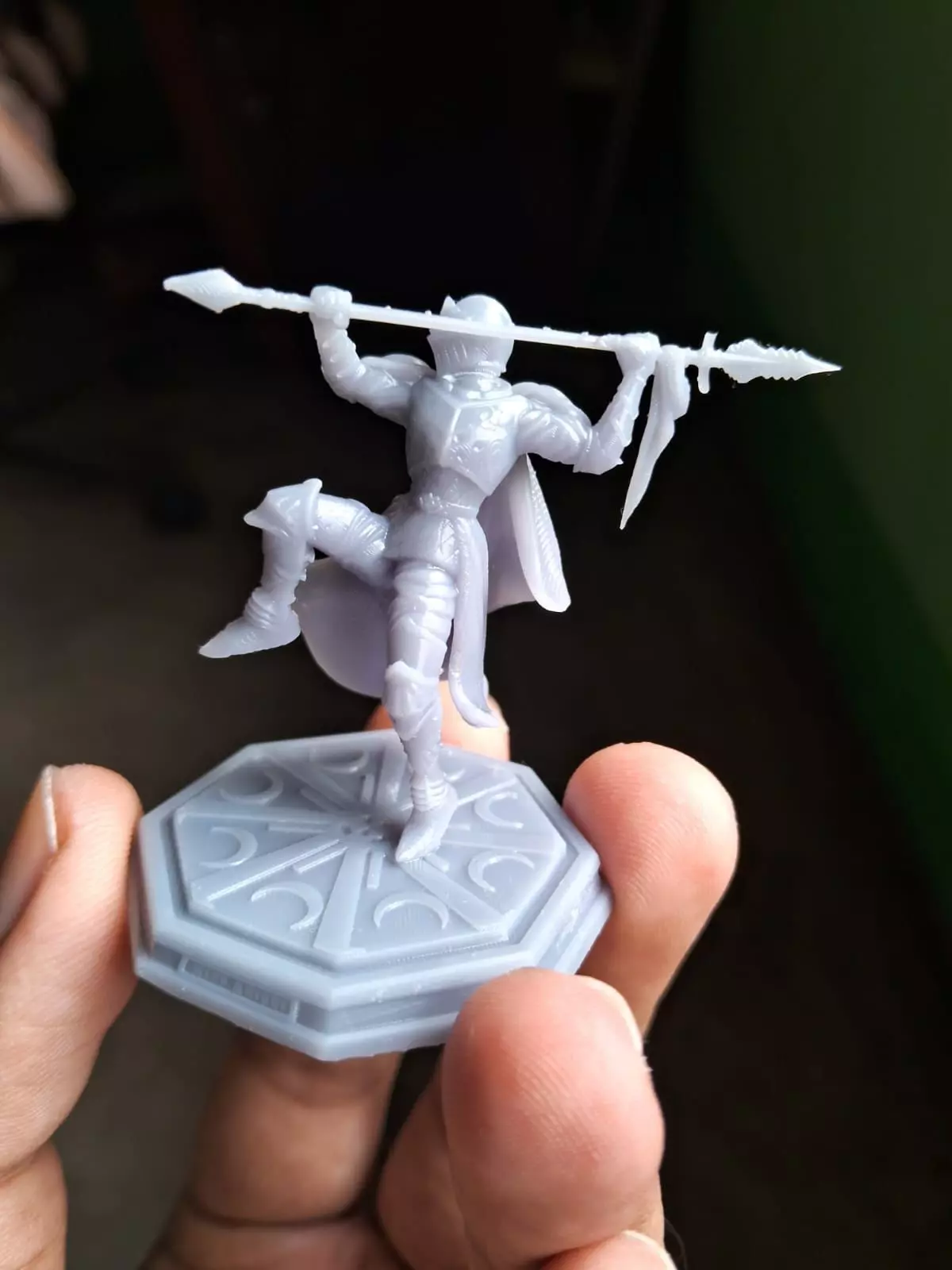Hive Knight -3D Printable Miniature Presupported 3D print model_2