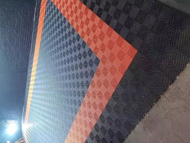 garage flooring plastic tile  encastrable 315x315 con zocalo