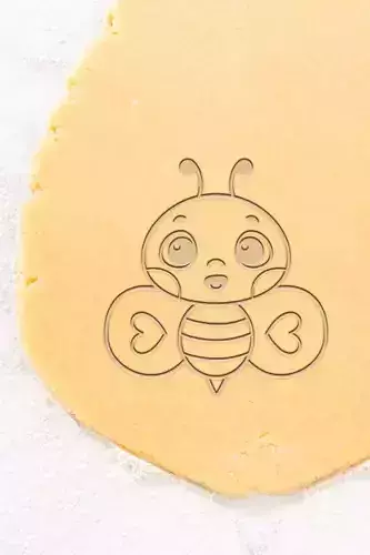 Pretty Bee Cookie Cutter - Biscuit Cutter