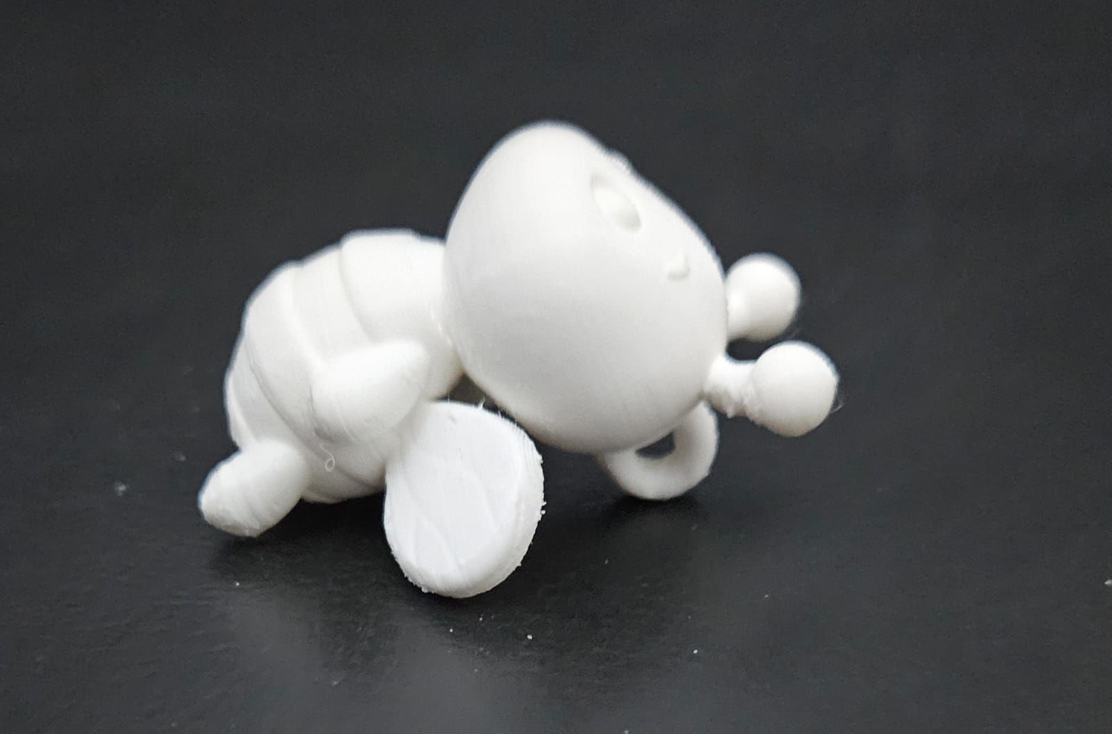 Flying Bee Keychain 3D print model_12