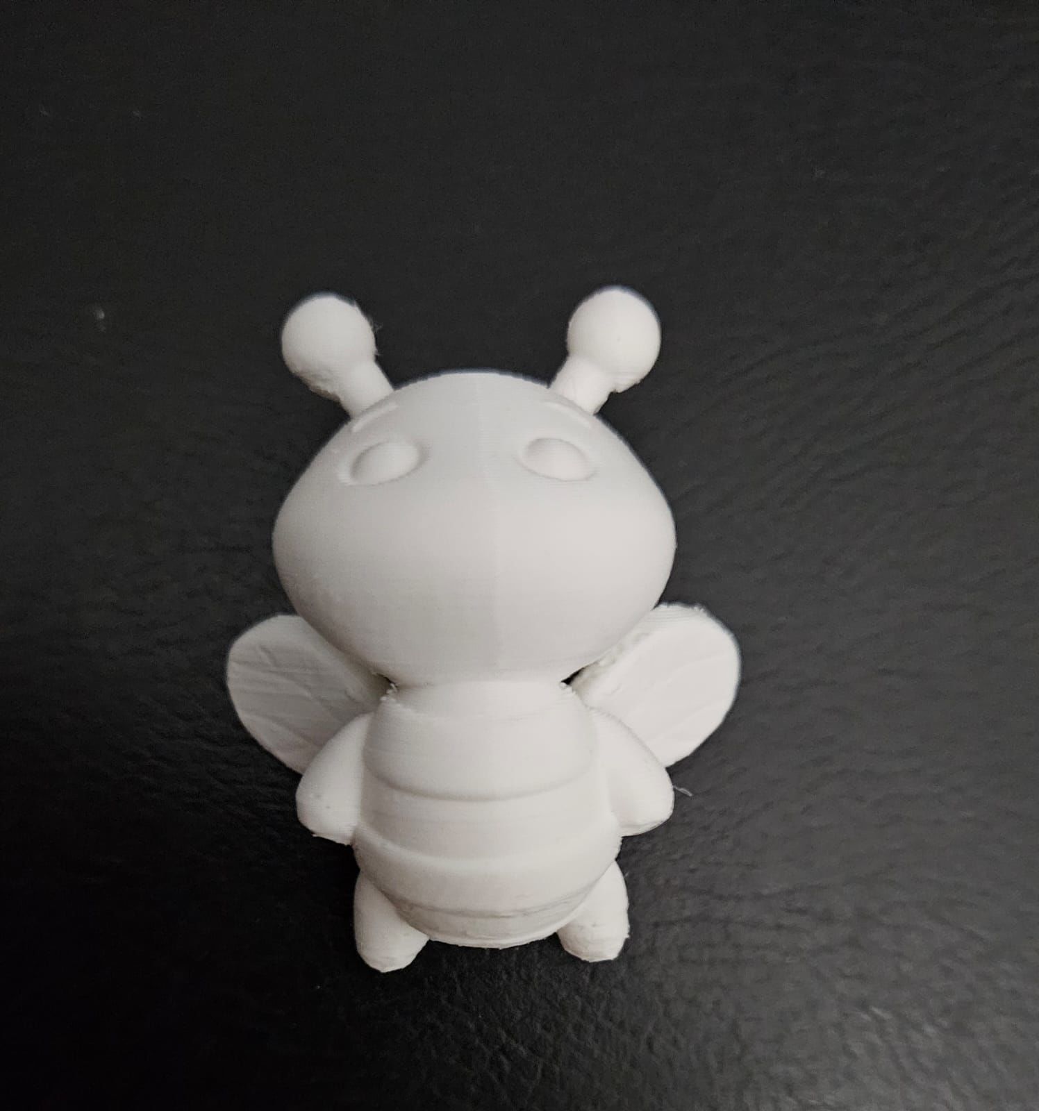 Flying Bee Keychain 3D print model_7