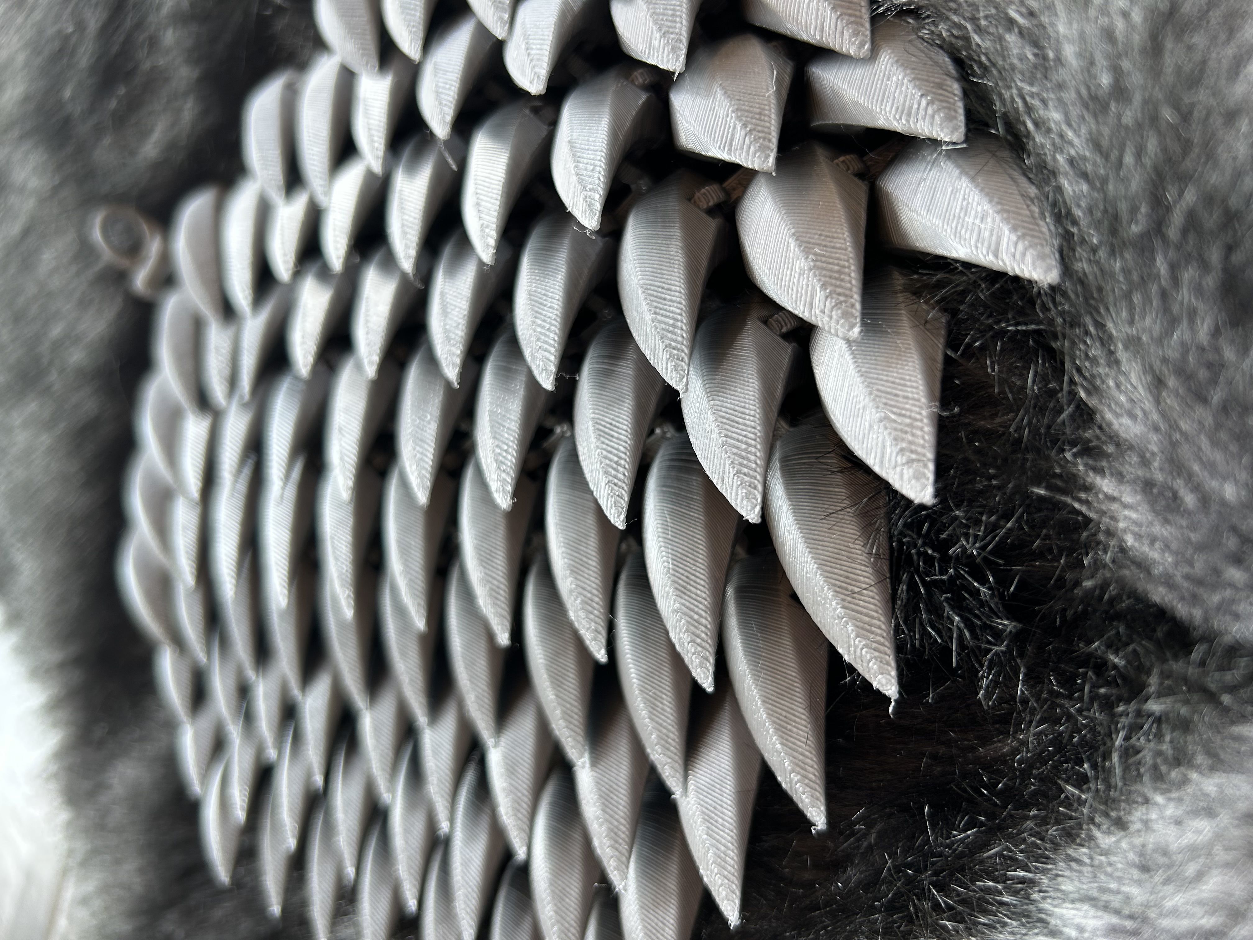 Articulated Spiked Pauldron 3D print model_2