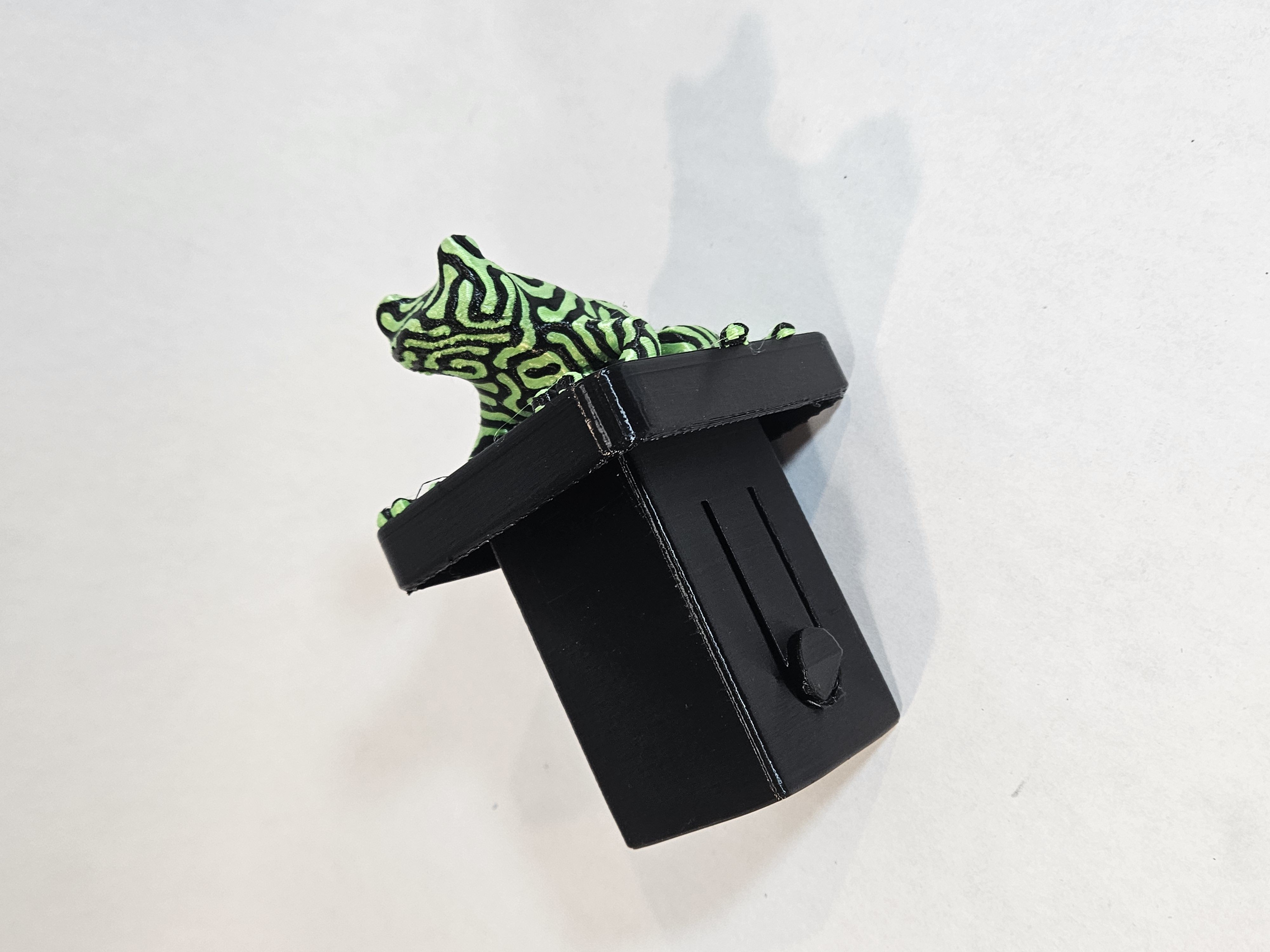 Tree Frog Multicolor Trailer Hitch Plug Cap 3D print model_1