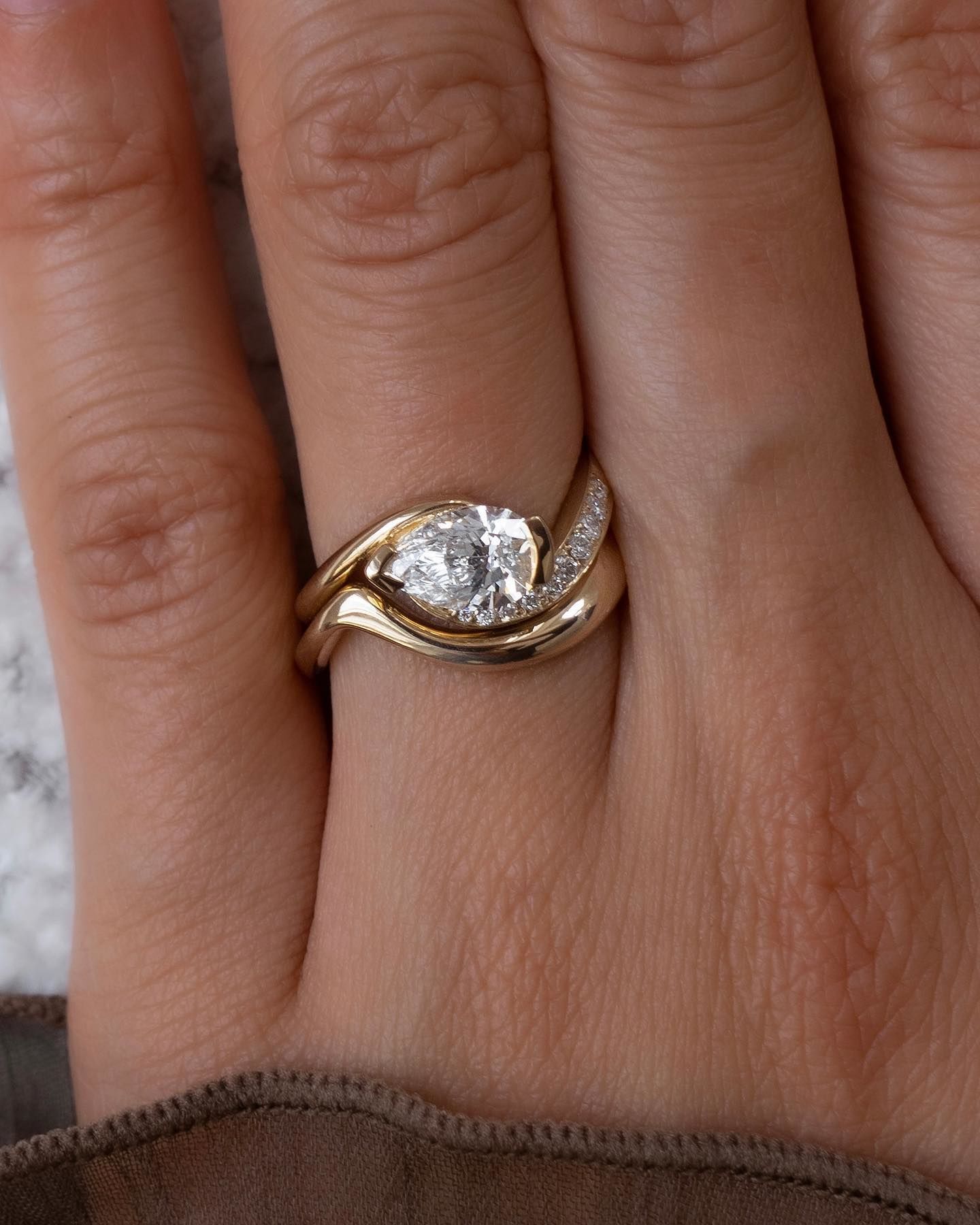  Pear Shaped Diamond Engagement Ring 3D print model_2