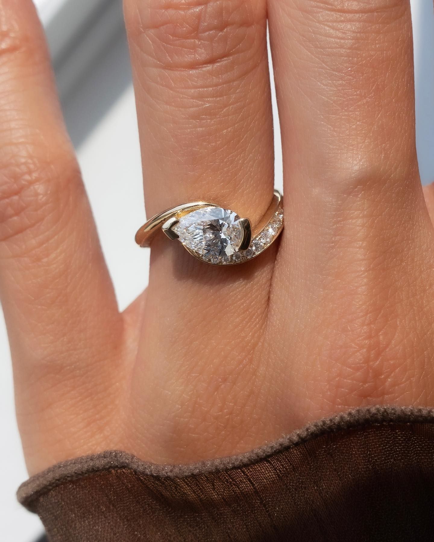  Pear Shaped Diamond Engagement Ring 3D print model_1