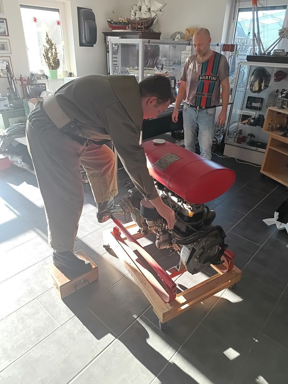 Feuerwehr DDR mit Pumpe und Rohr 3D print model_1