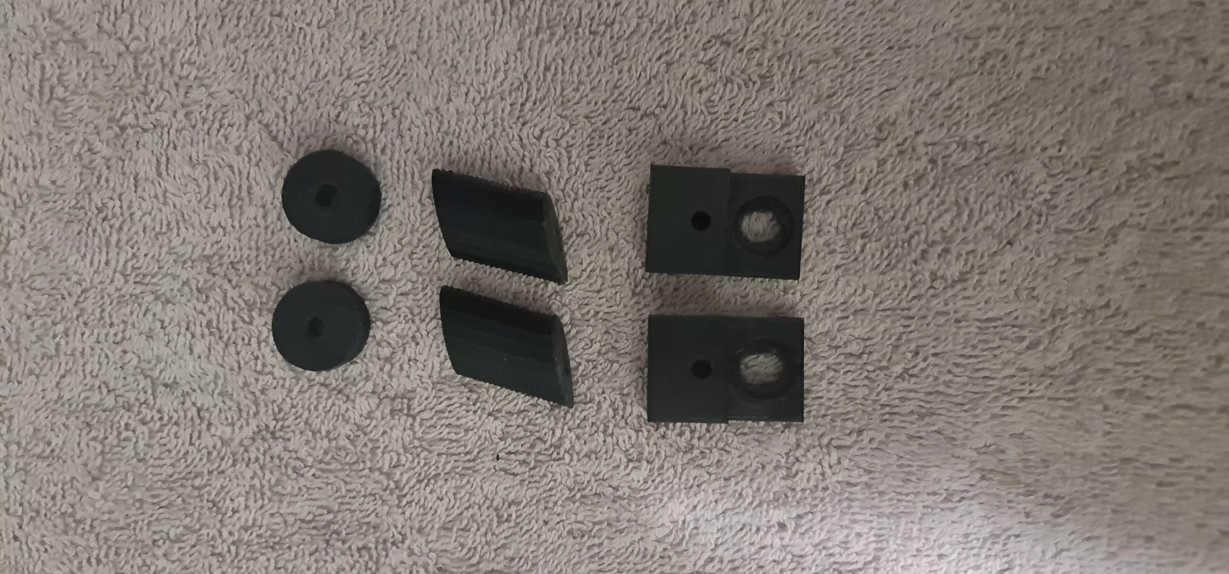 Ford Fiesta ST MK7 Wing Riser Clips Kit 3D print model_0