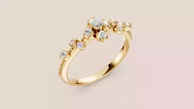 Elegant Gold Ring with Dazzling Diamonds