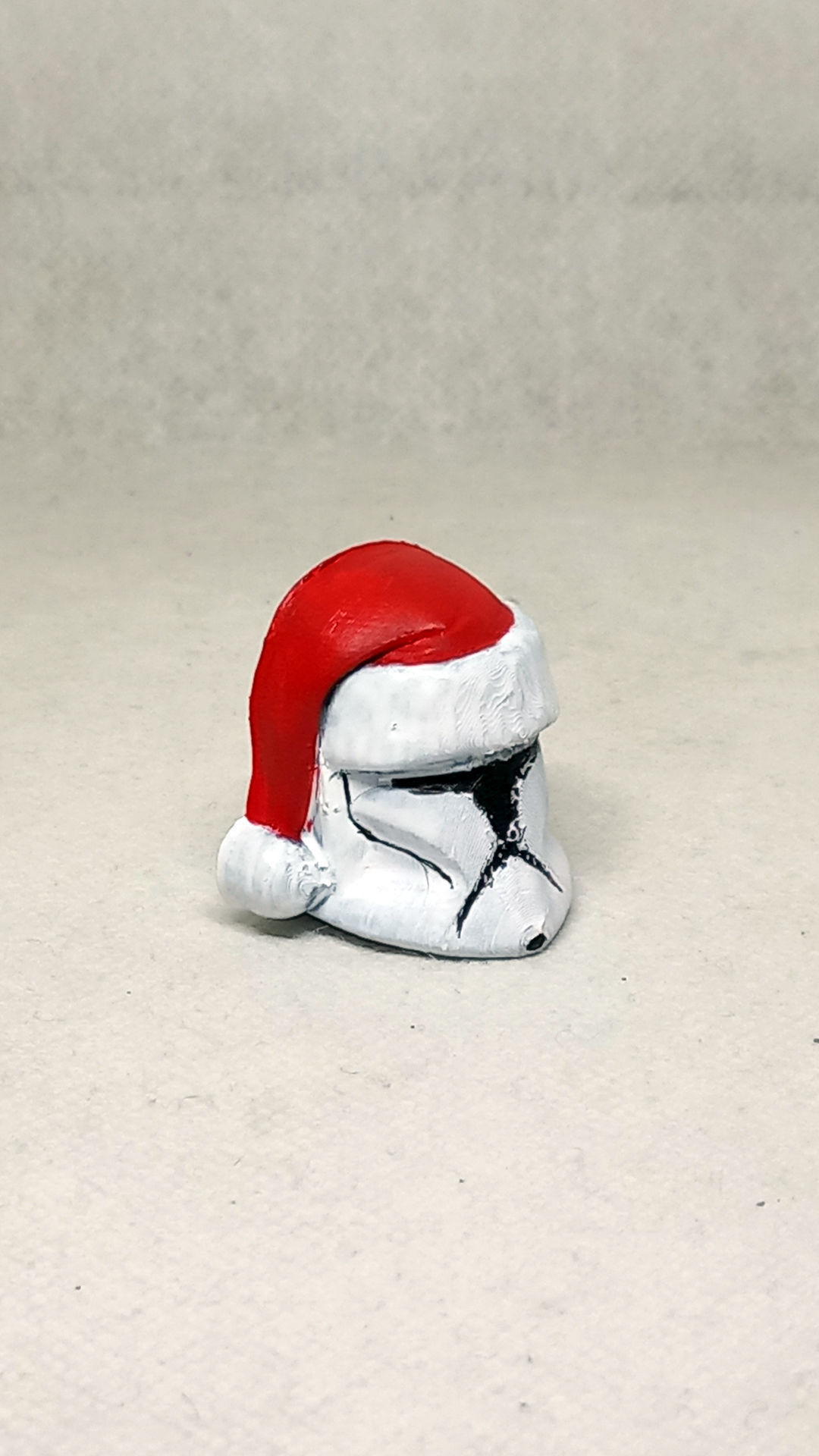 santa Clone Trooper fridge magnet print in place No Supports 3D print model_12
