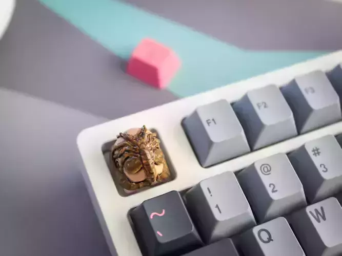 facehugger keycap
