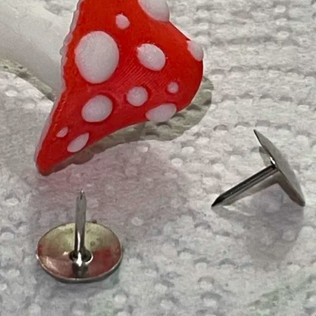 Mushroom Thumb Tack 3D print model_2