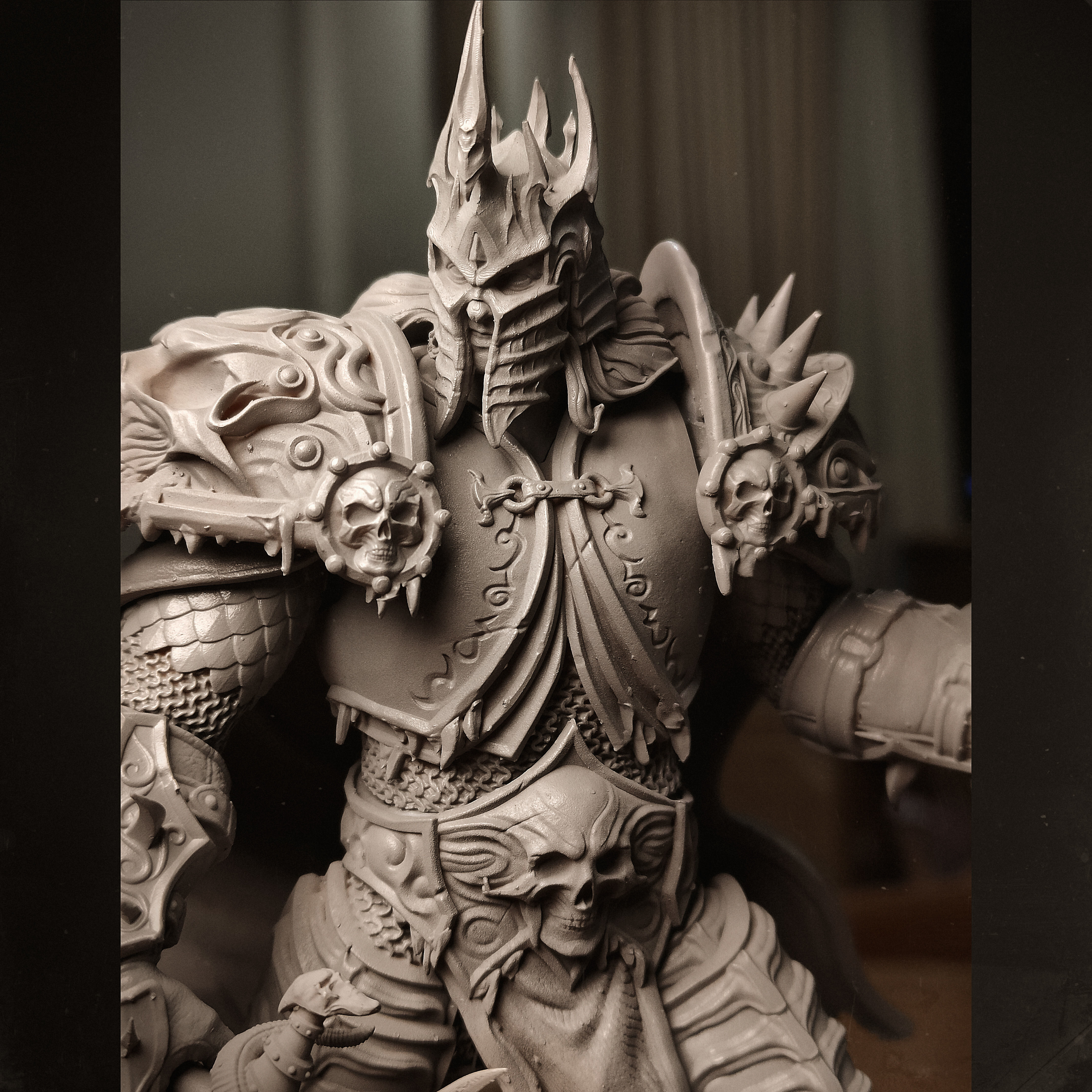 Arthas Lich King from Warcarft printable 3D print model_3
