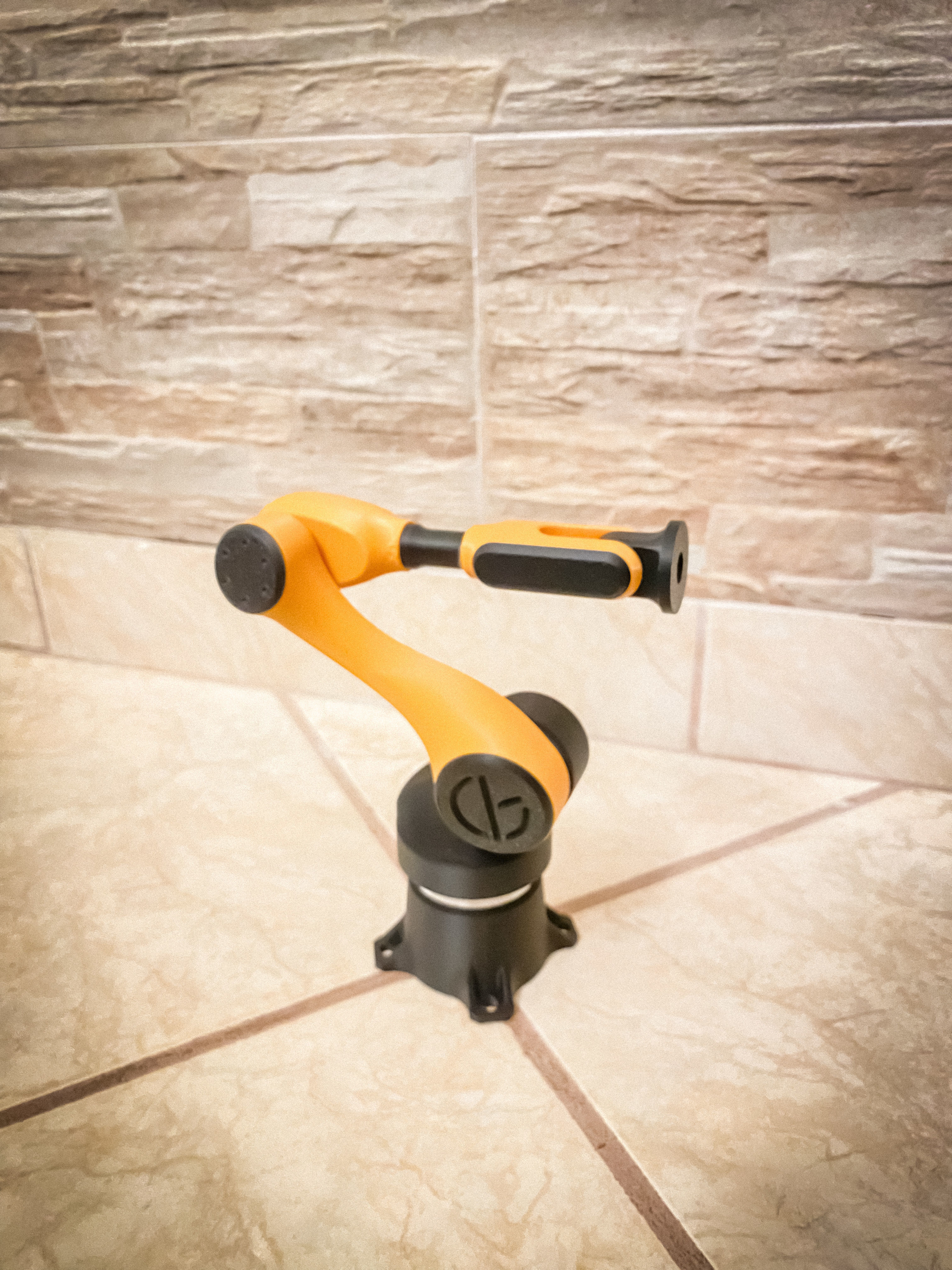 Multi-Purpose 6-Axis Articulating Robotic Arm 3D print model_10