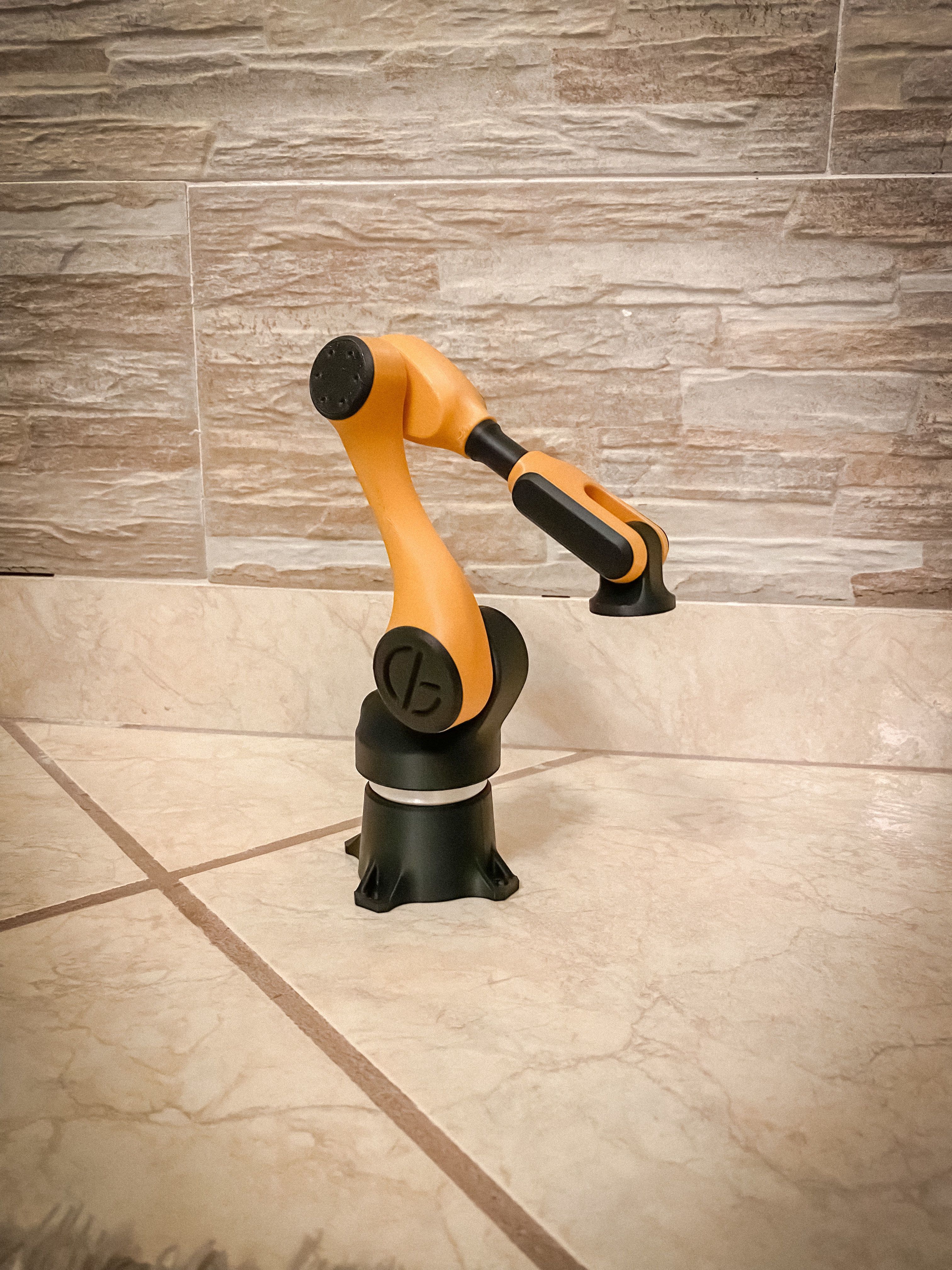 Multi-Purpose 6-Axis Articulating Robotic Arm 3D print model_16