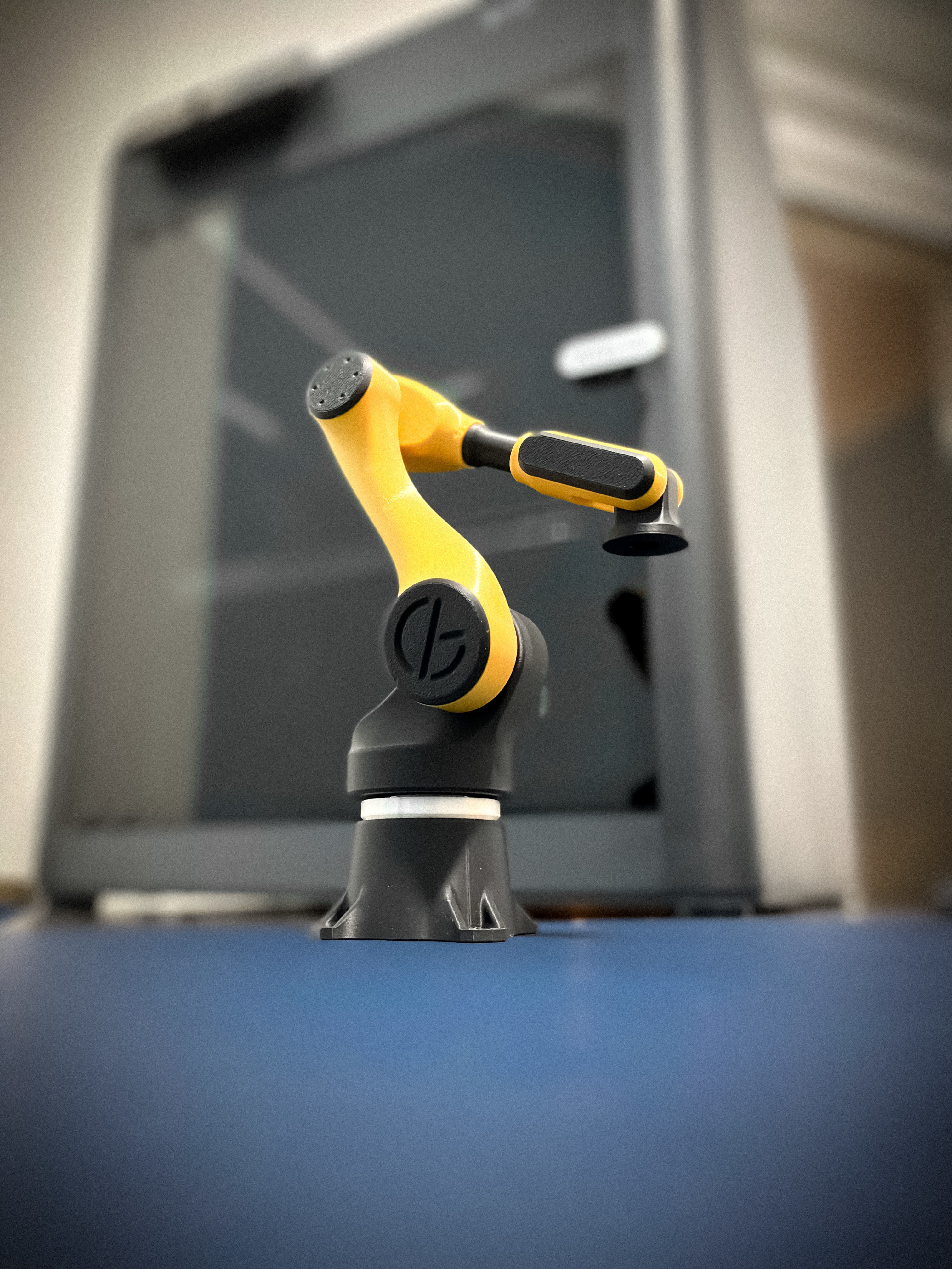 Multi-Purpose 6-Axis Articulating Robotic Arm 3D print model_11