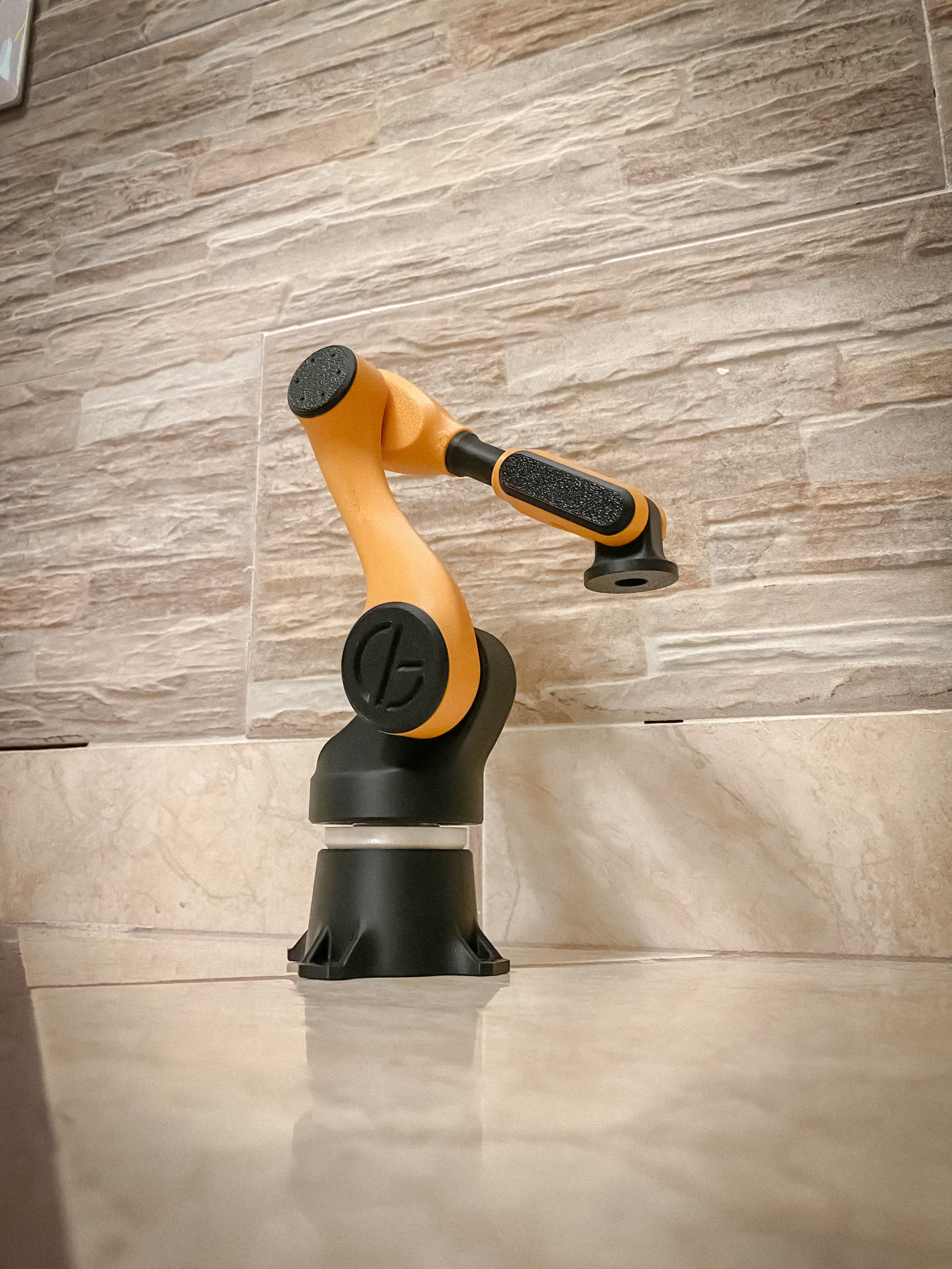 Multi-Purpose 6-Axis Articulating Robotic Arm 3D print model_18