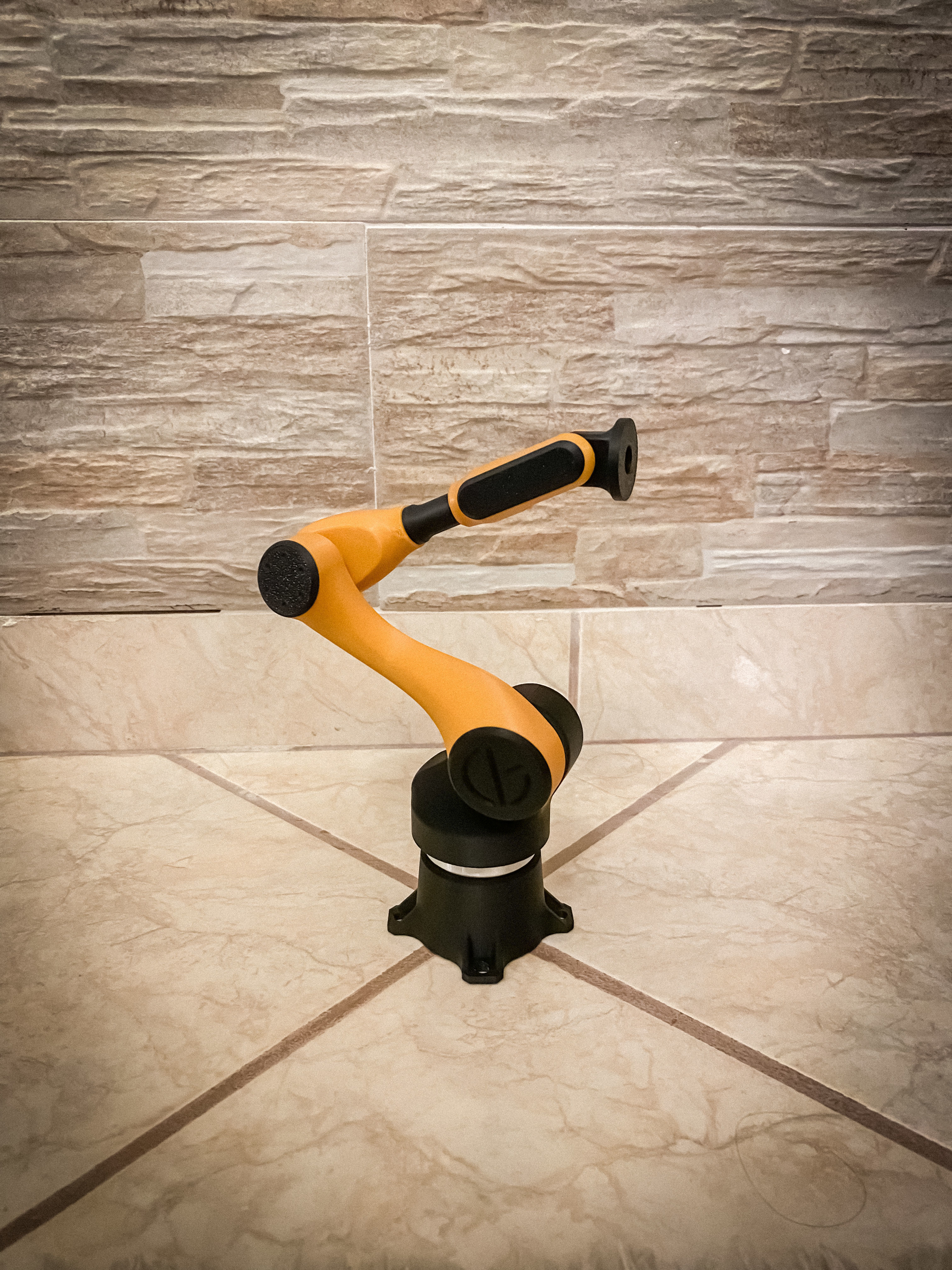 Multi-Purpose 6-Axis Articulating Robotic Arm 3D print model_3