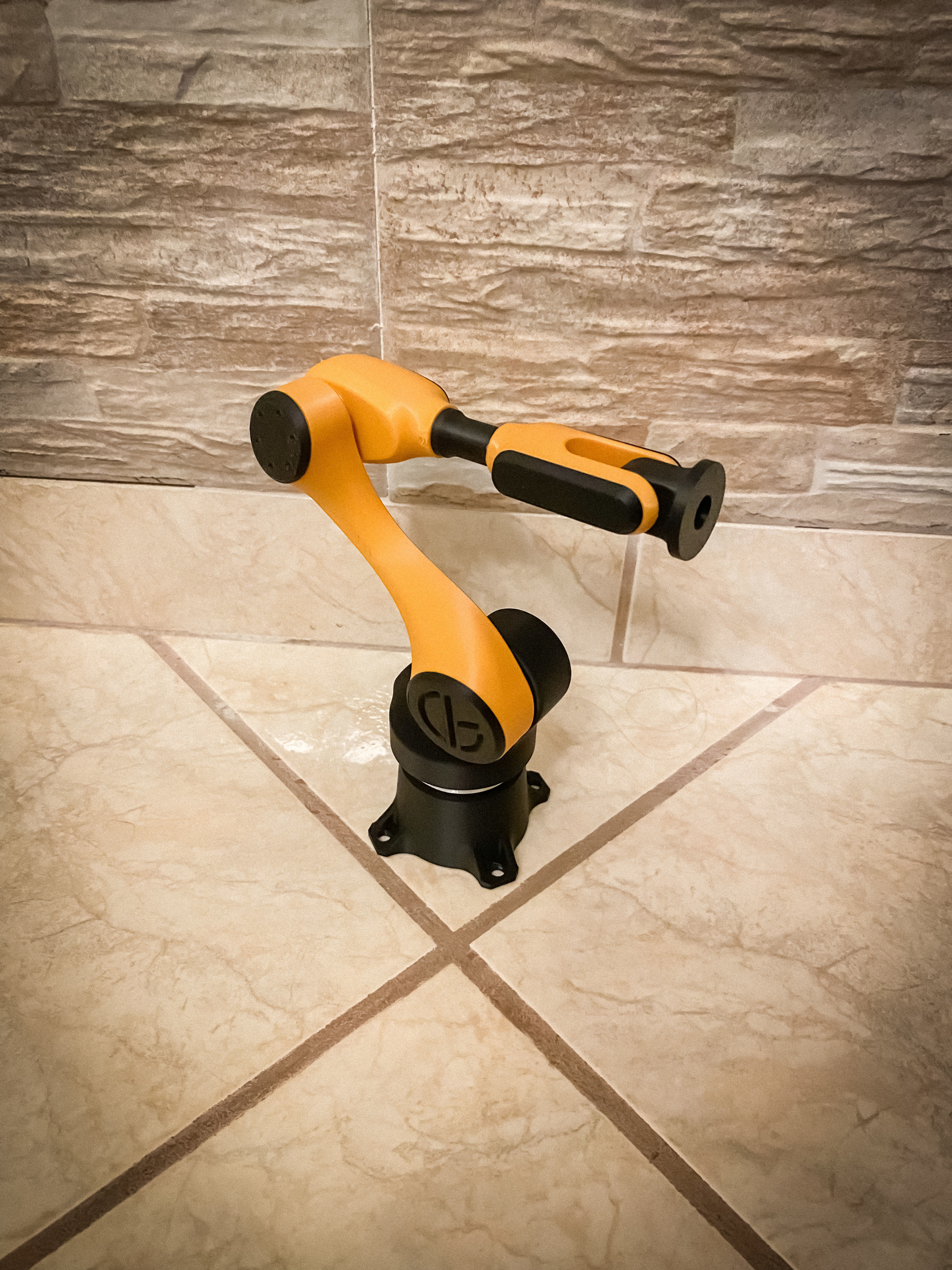 Multi-Purpose 6-Axis Articulating Robotic Arm 3D print model_12