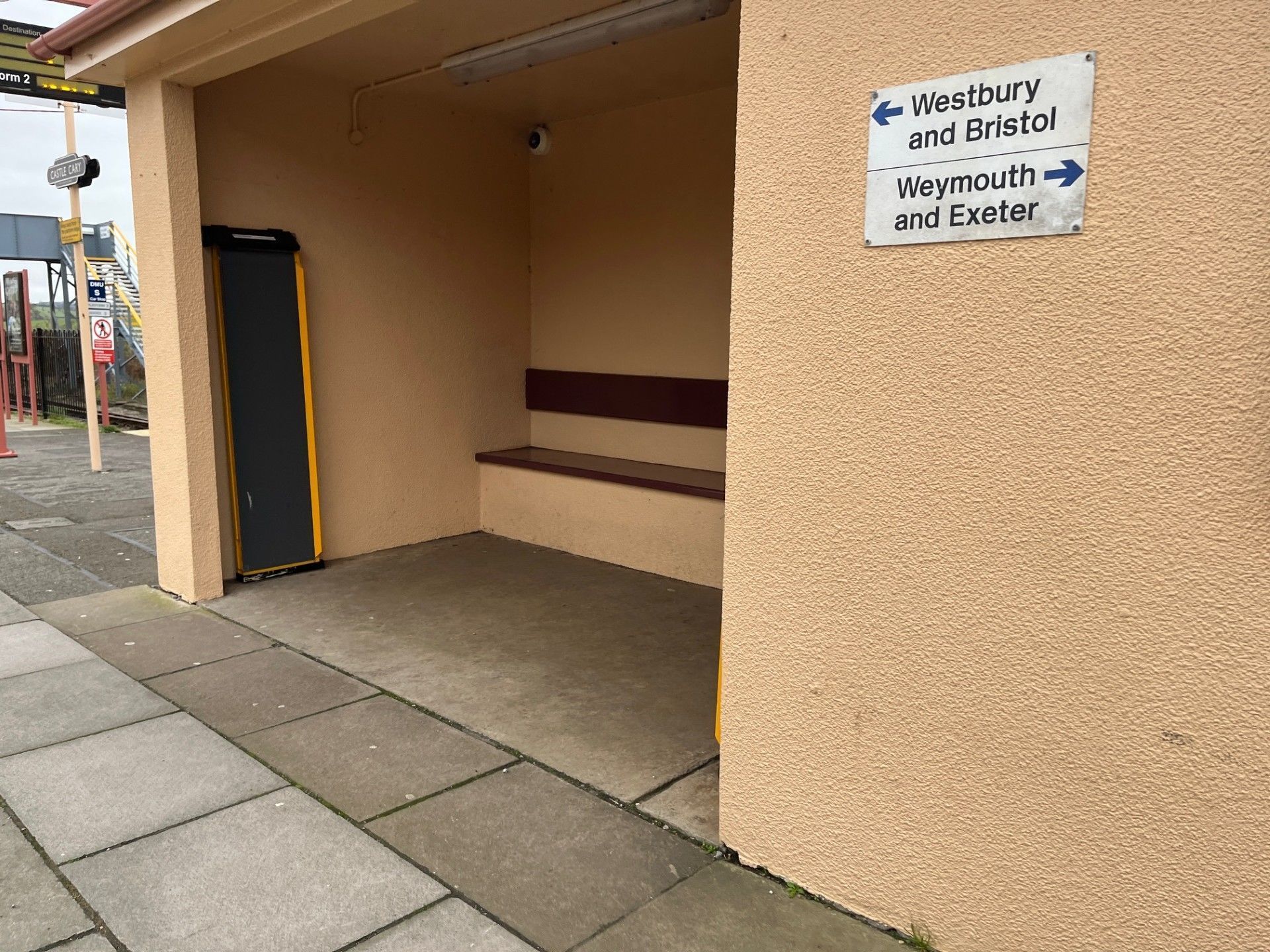 Model Railway Double Sided Platform Waiting Room 3D print model_11