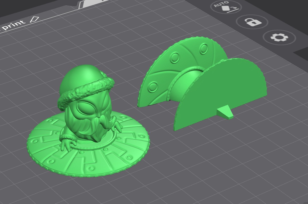 Alien Santa - STL printing Keychain 3D print model_2