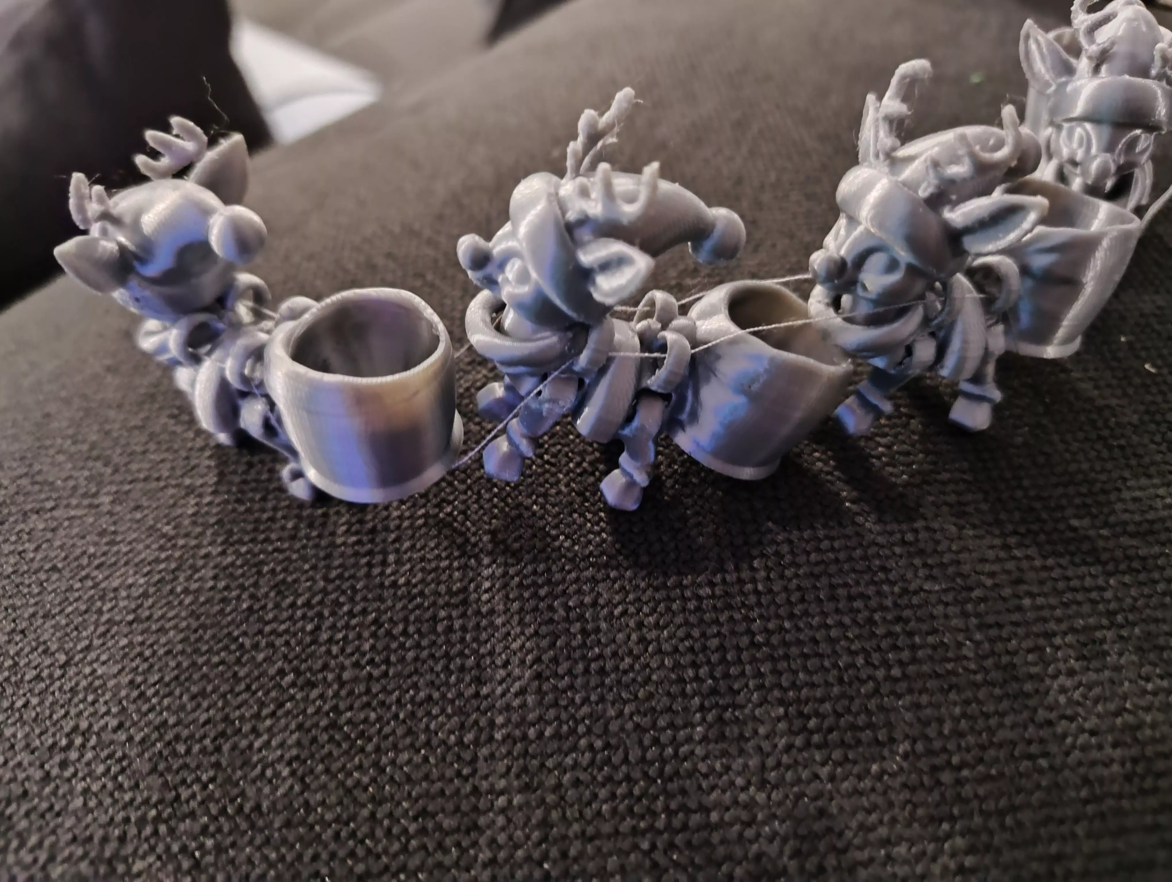 Flexy Happy Reindeer for a Modular Flying Train 3D print model_0