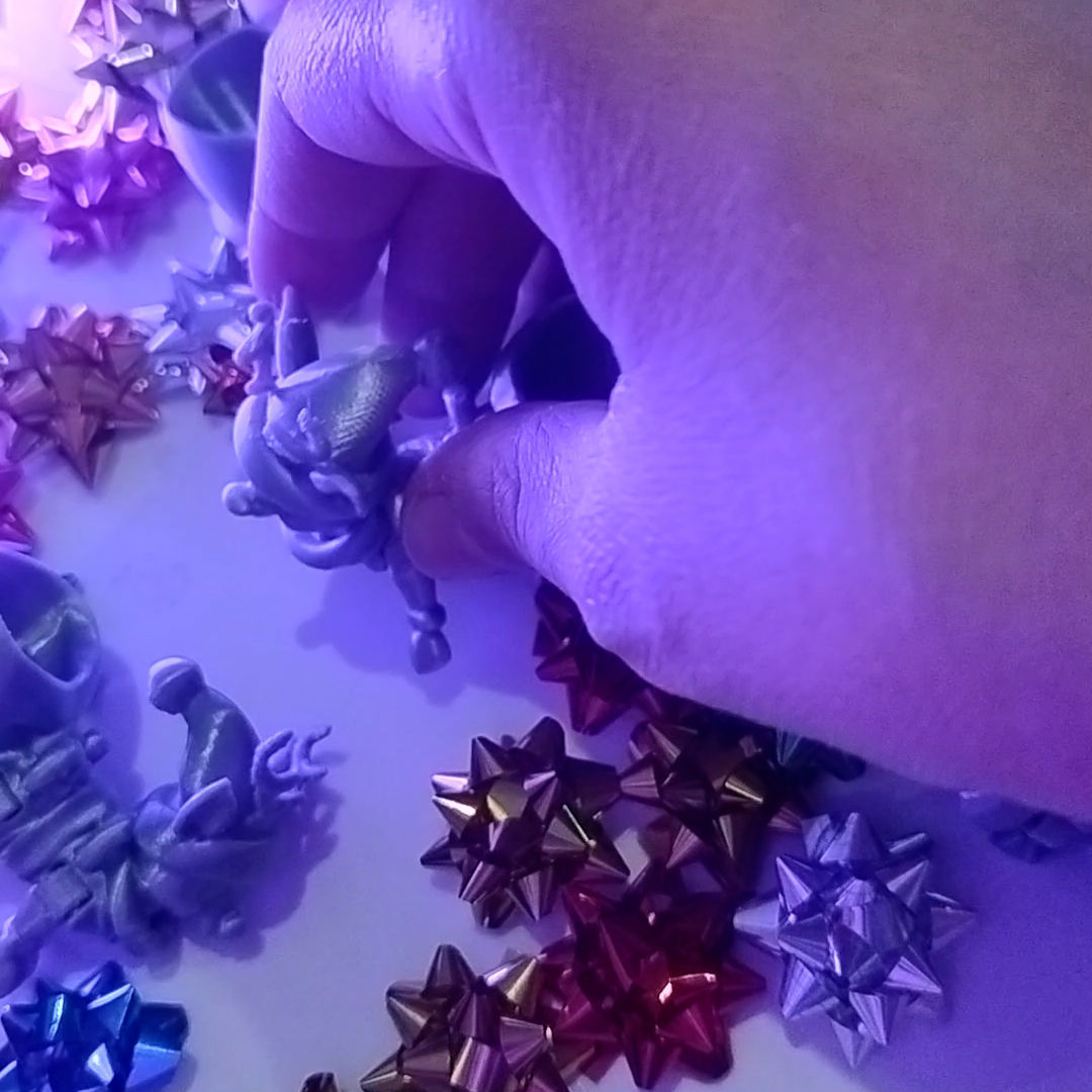 Flexy Happy Reindeer for a Modular Flying Train 3D print model_3