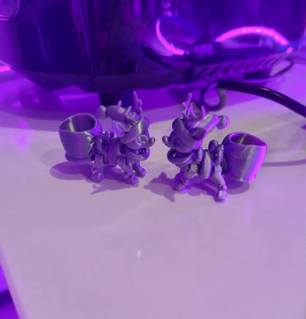 Flexy Happy Reindeer for a Modular Flying Train 3D print model_34