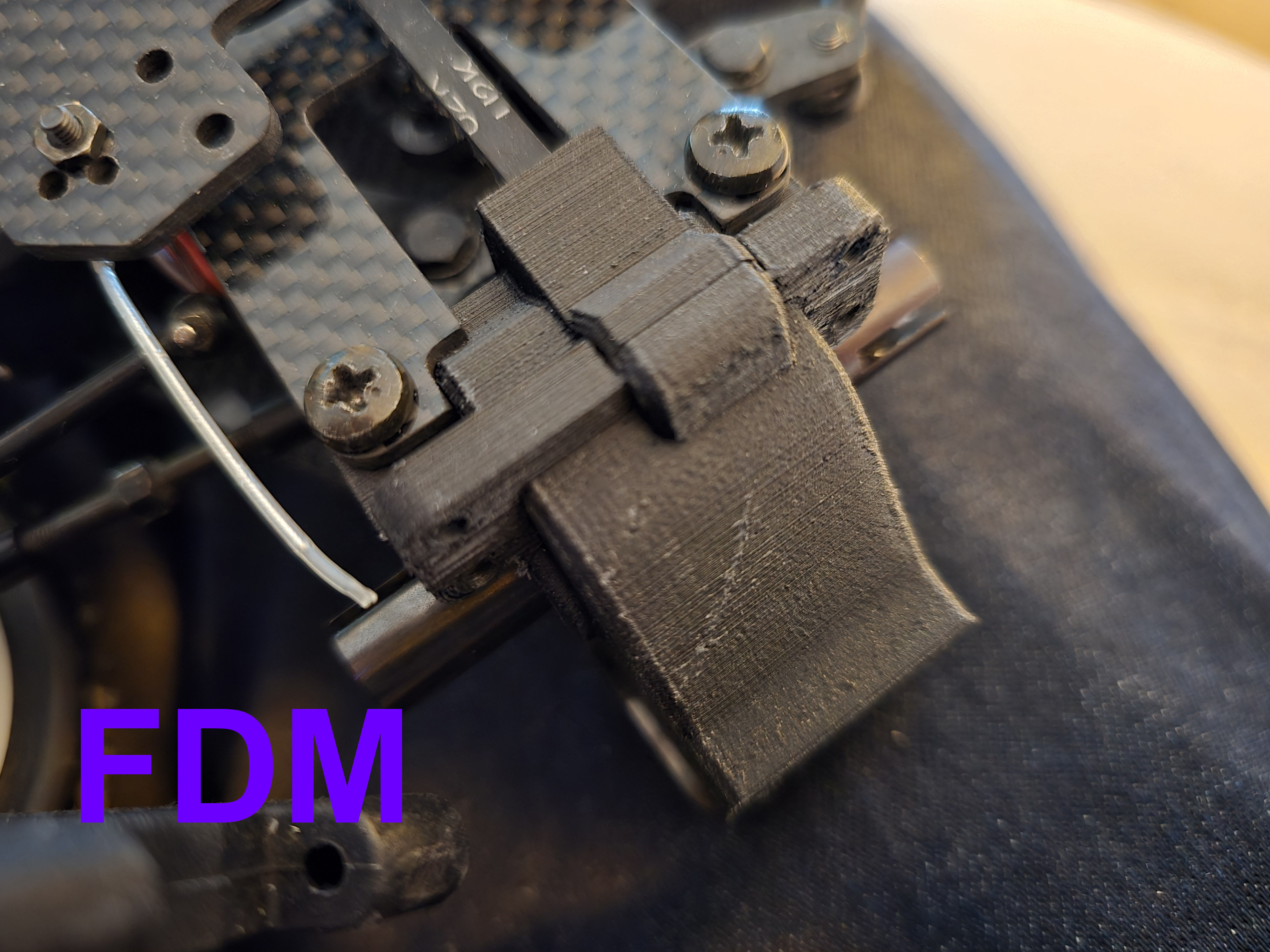 Kyosho Lazer LA32 Front Axle Box 3D print model_12