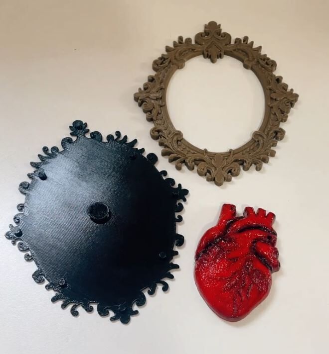Anatomical Heart in Elegant Baroque Frame 3D print model_1