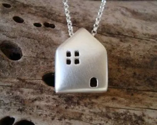 House pandant Free 3D print model