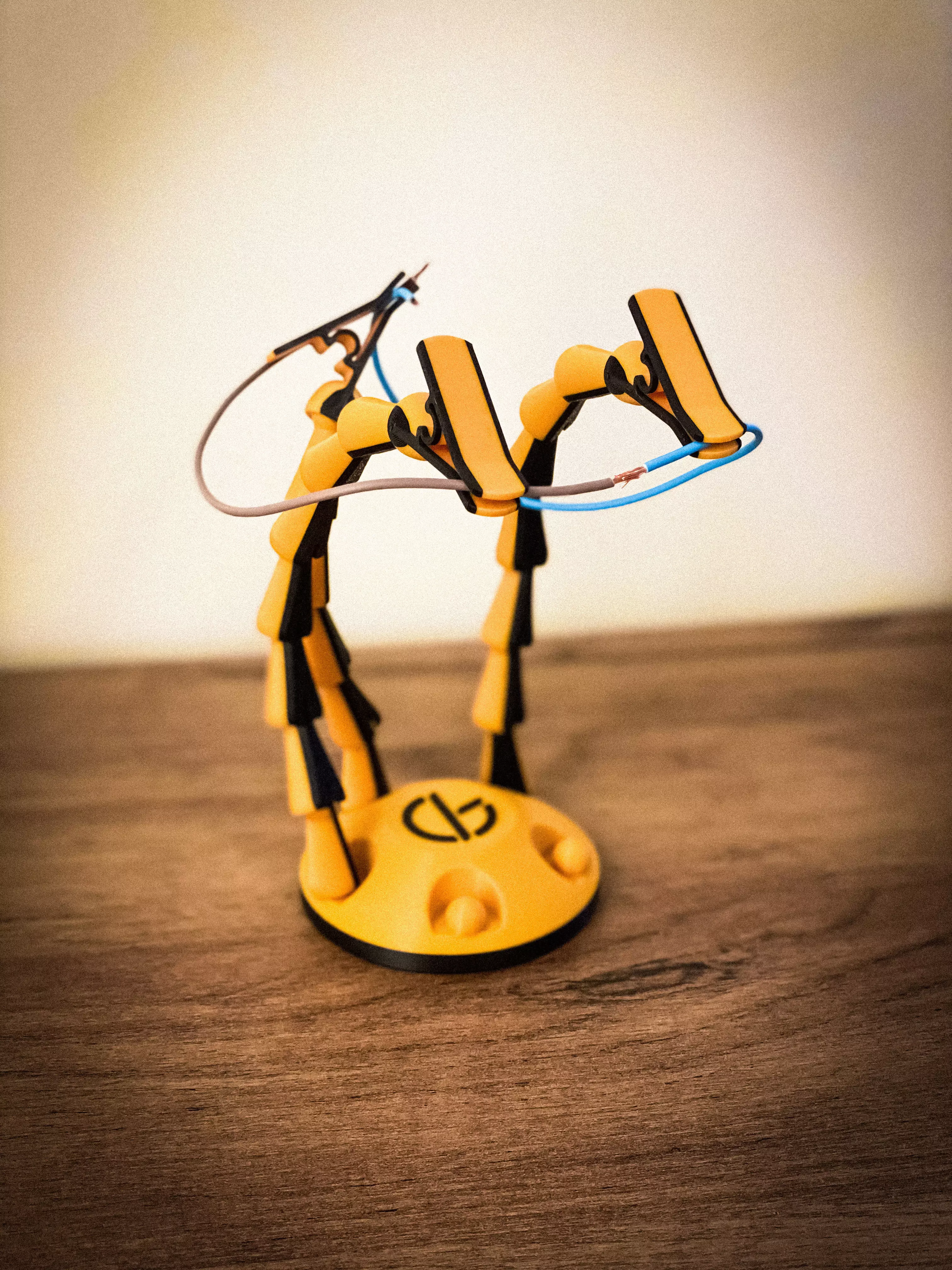 Helping Hands Cable Soldering Assistant 3D print model_0