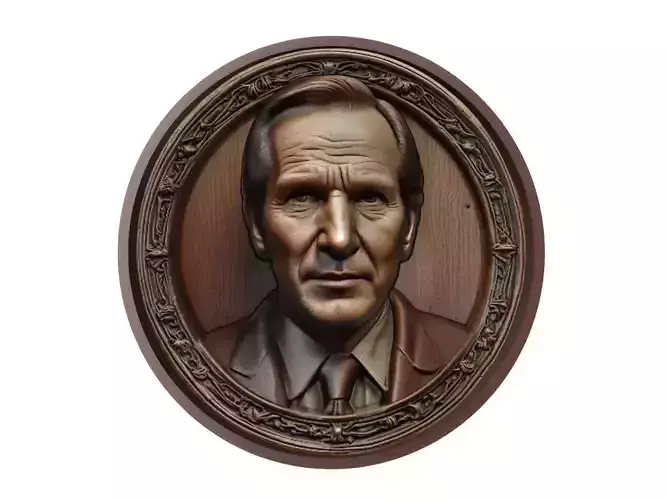 Ralph Fiennes Medallion