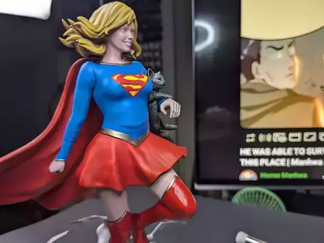 Supergirl - Statue - 3D Print File STL