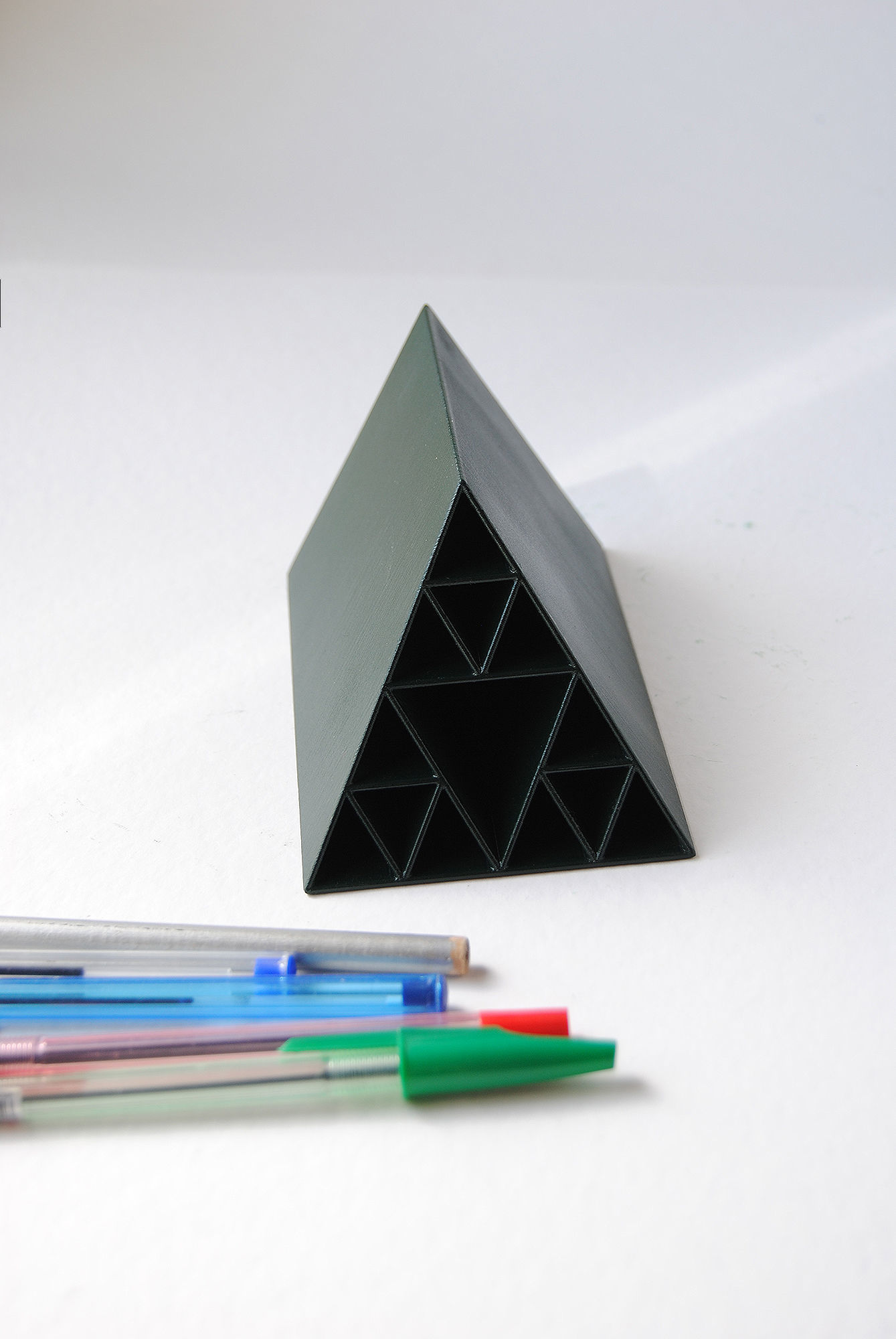 Sierpinski Gasket Penholder 3D print model_4