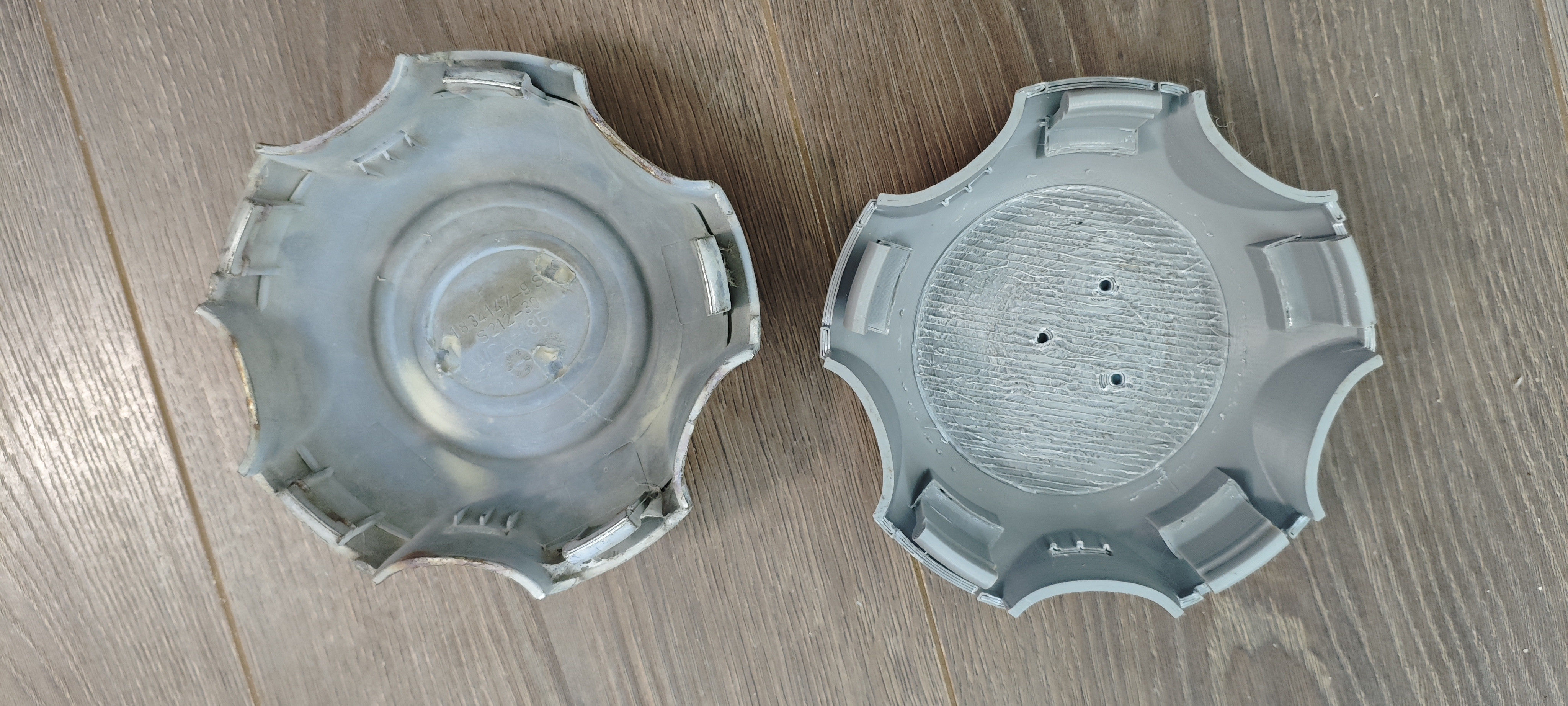 Lexus LX470 wheel center cap 42603-60600 3D print model_3