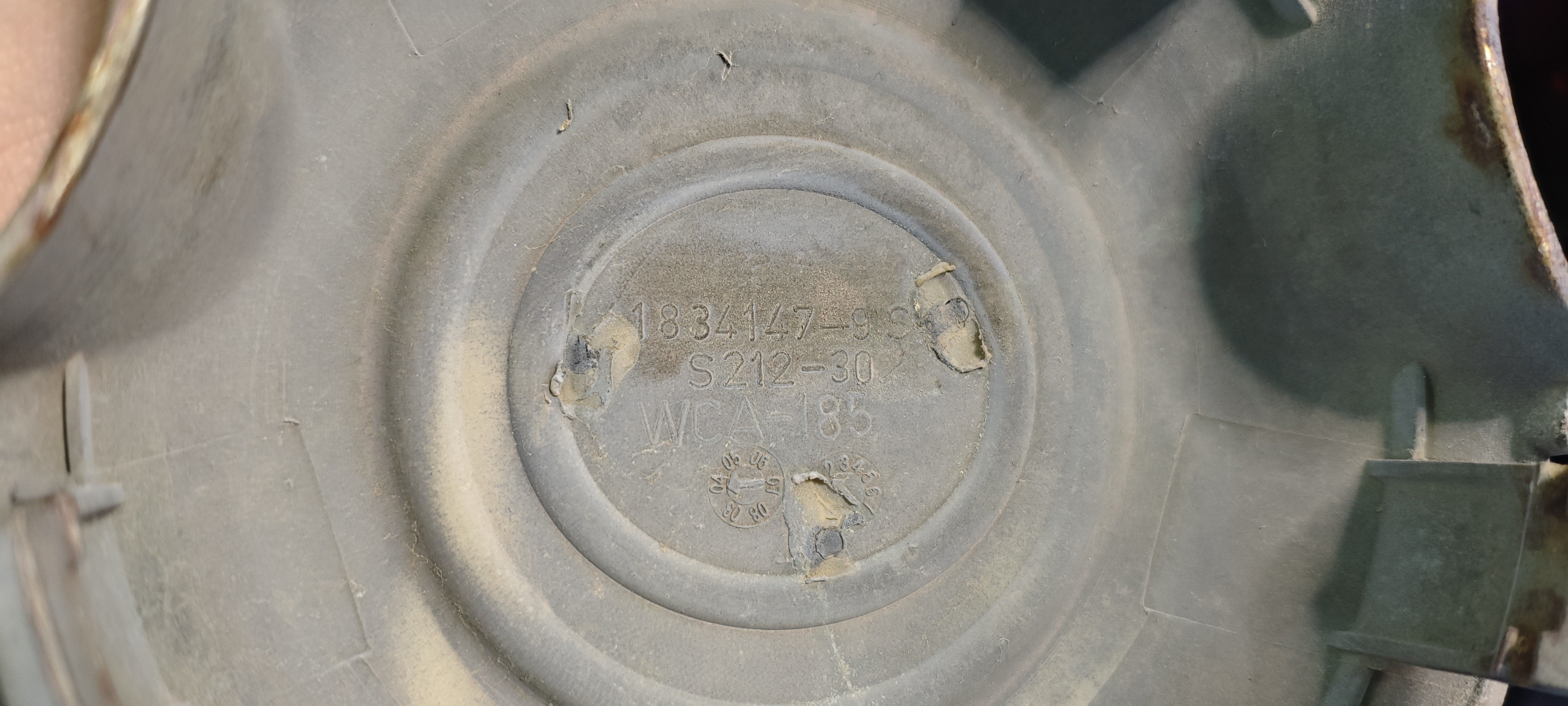 Lexus LX470 wheel center cap 42603-60600 3D print model_2