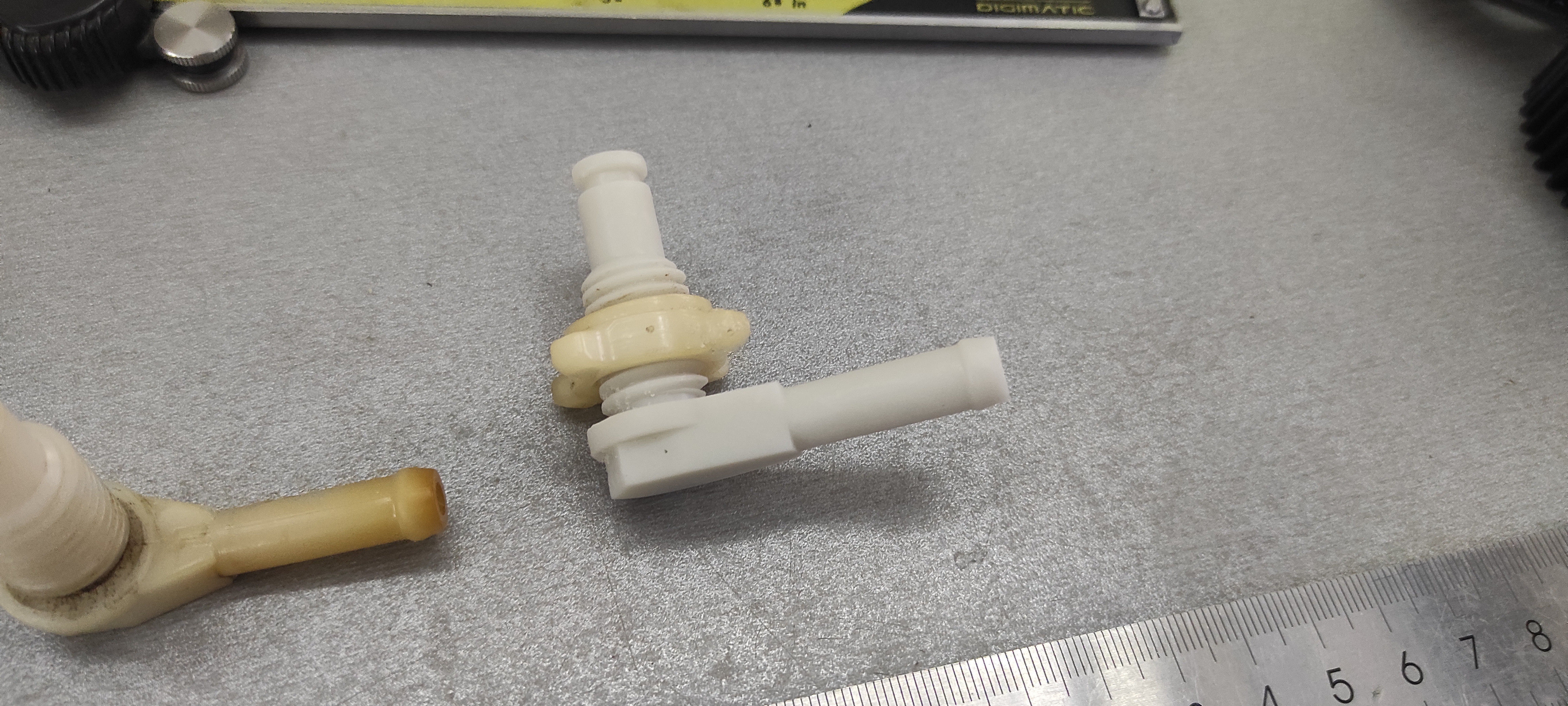 Fuel line connector for the Toyota Land Cruiser 100 series 3D print model_5