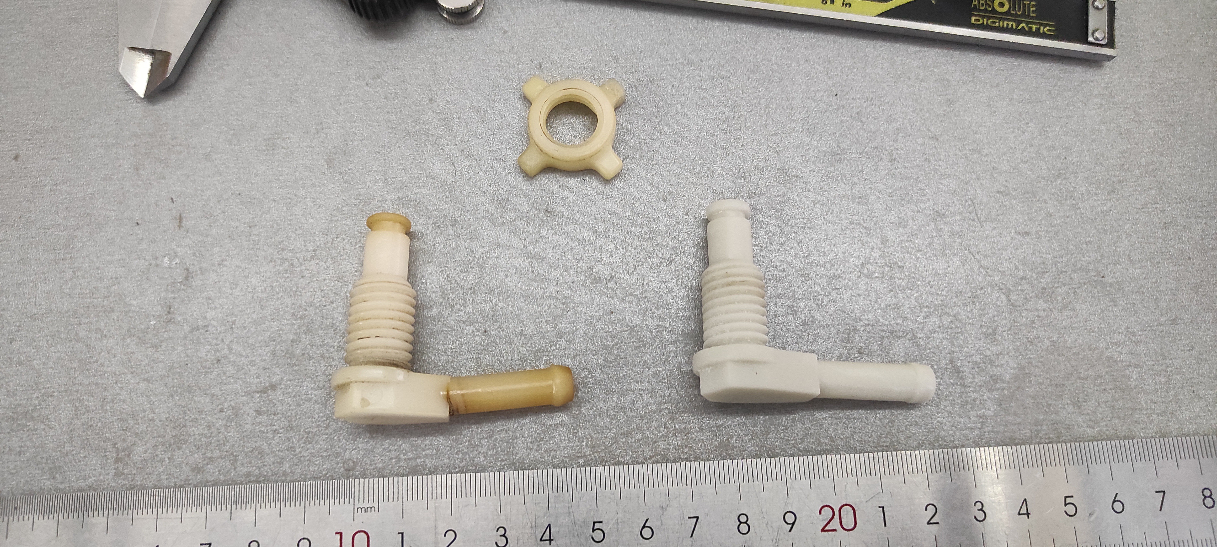 Fuel line connector for the Toyota Land Cruiser 100 series 3D print model_2