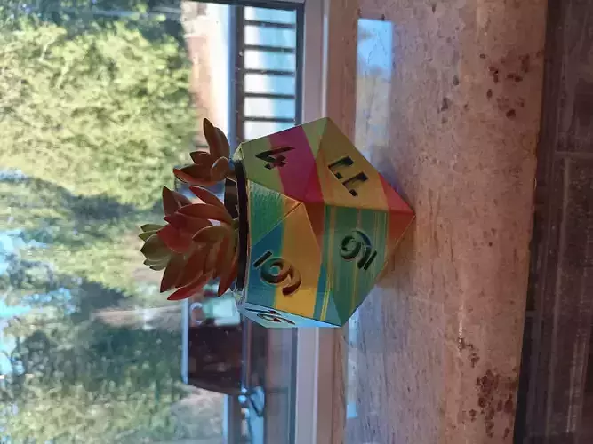 20 sided dice plant pot V2