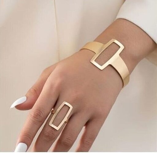Minimalistic and Lightweight Bracelet and Ring Set  3D print model