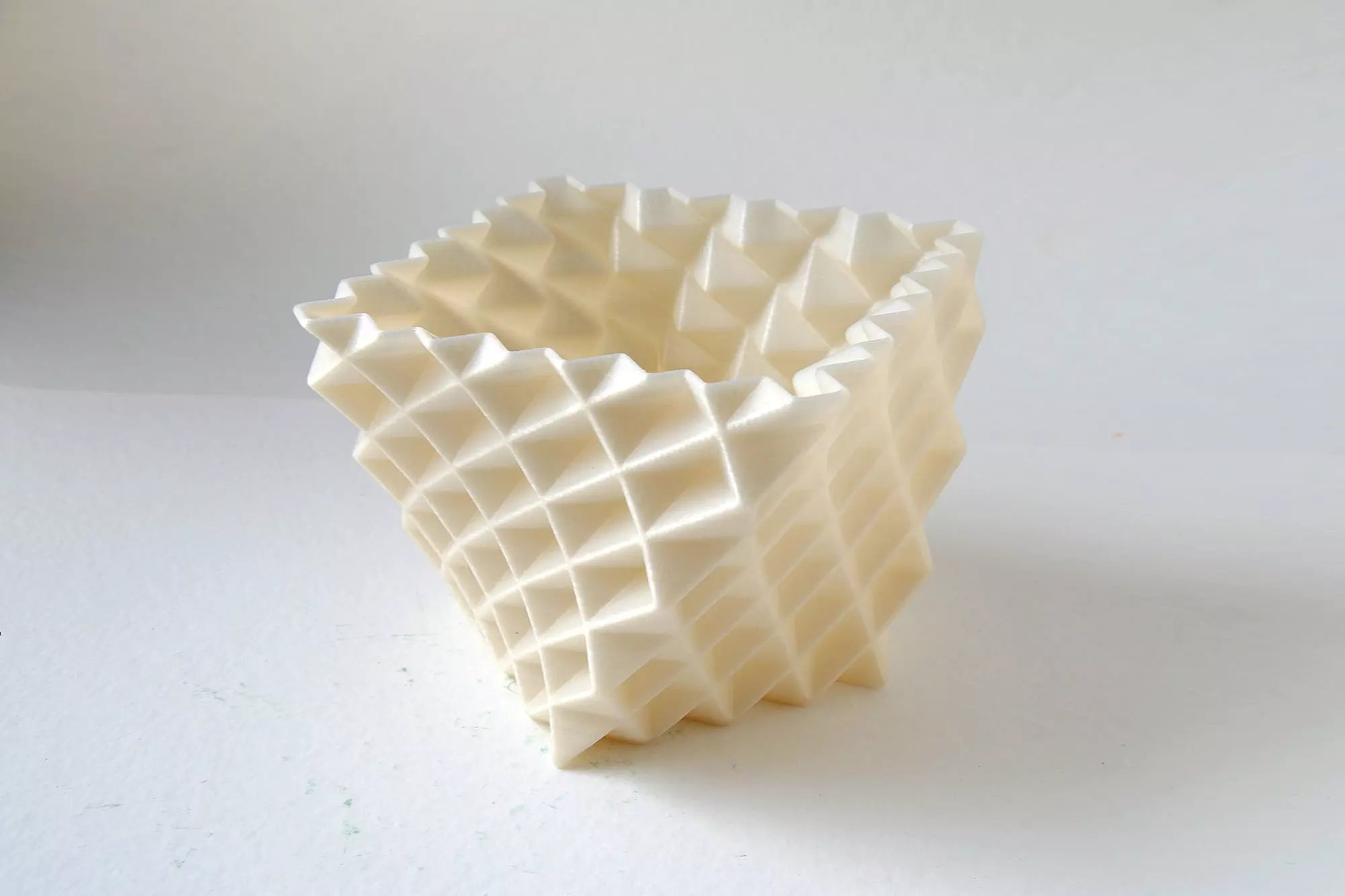 Weird Bowl or Planter 3D print model_0