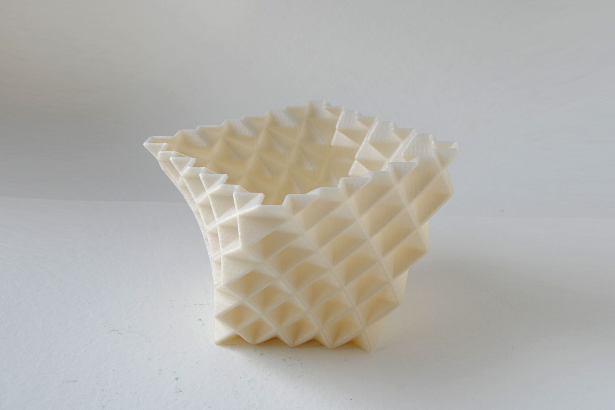 Weird Bowl or Planter 3D print model_1