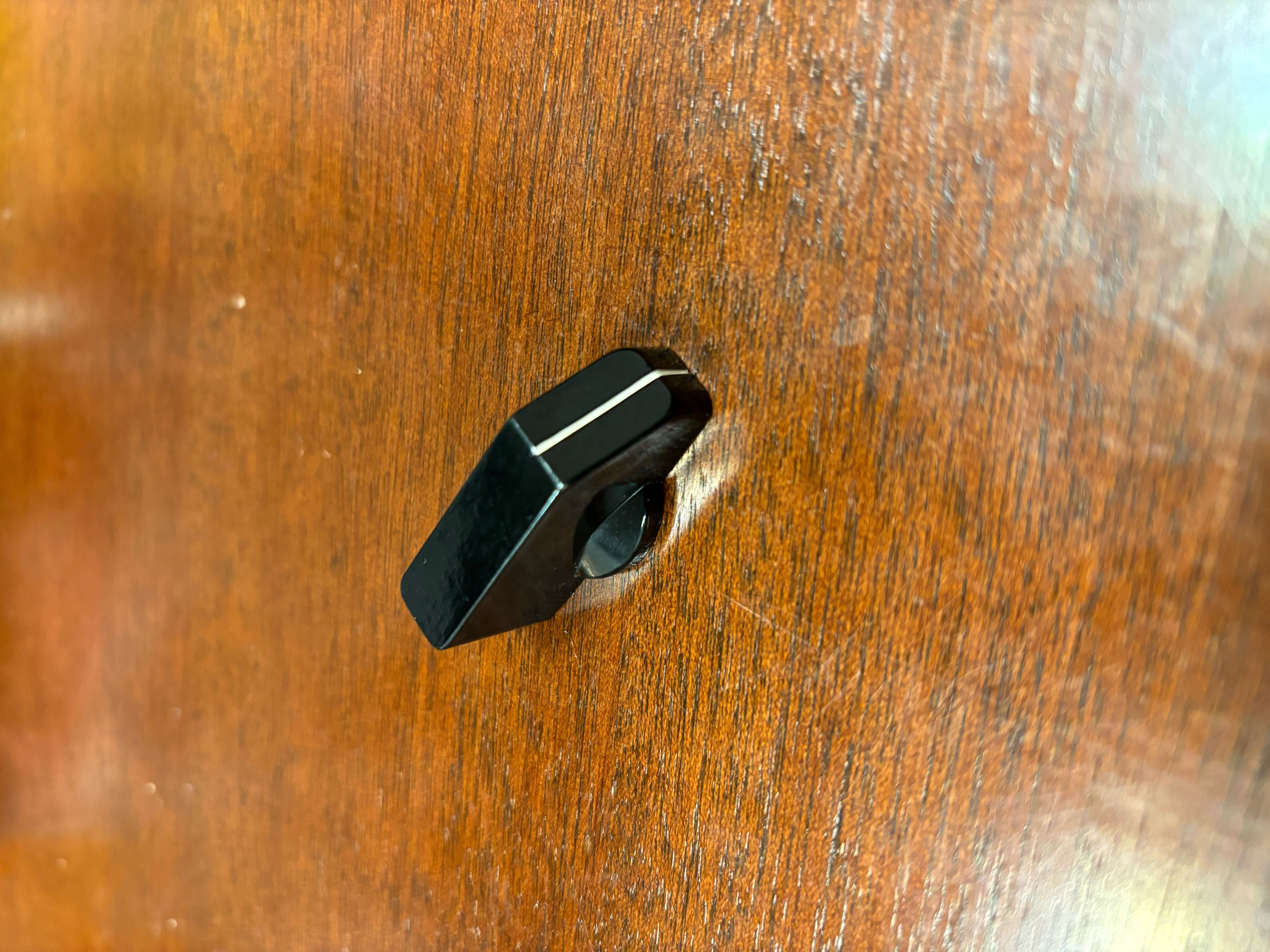 Pultec CC-04-001 Bakelite audio equipment knob - 3d Printable 3D model_2